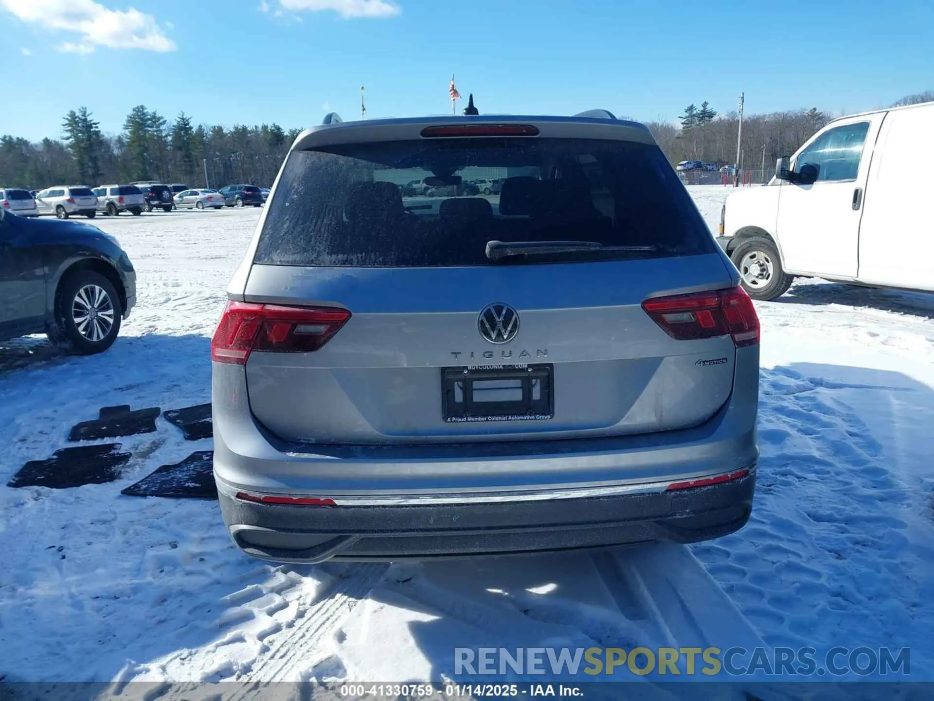 17 Photograph of a damaged car 3VVFB7AX0RM185378 VOLKSWAGEN TIGUAN 2024