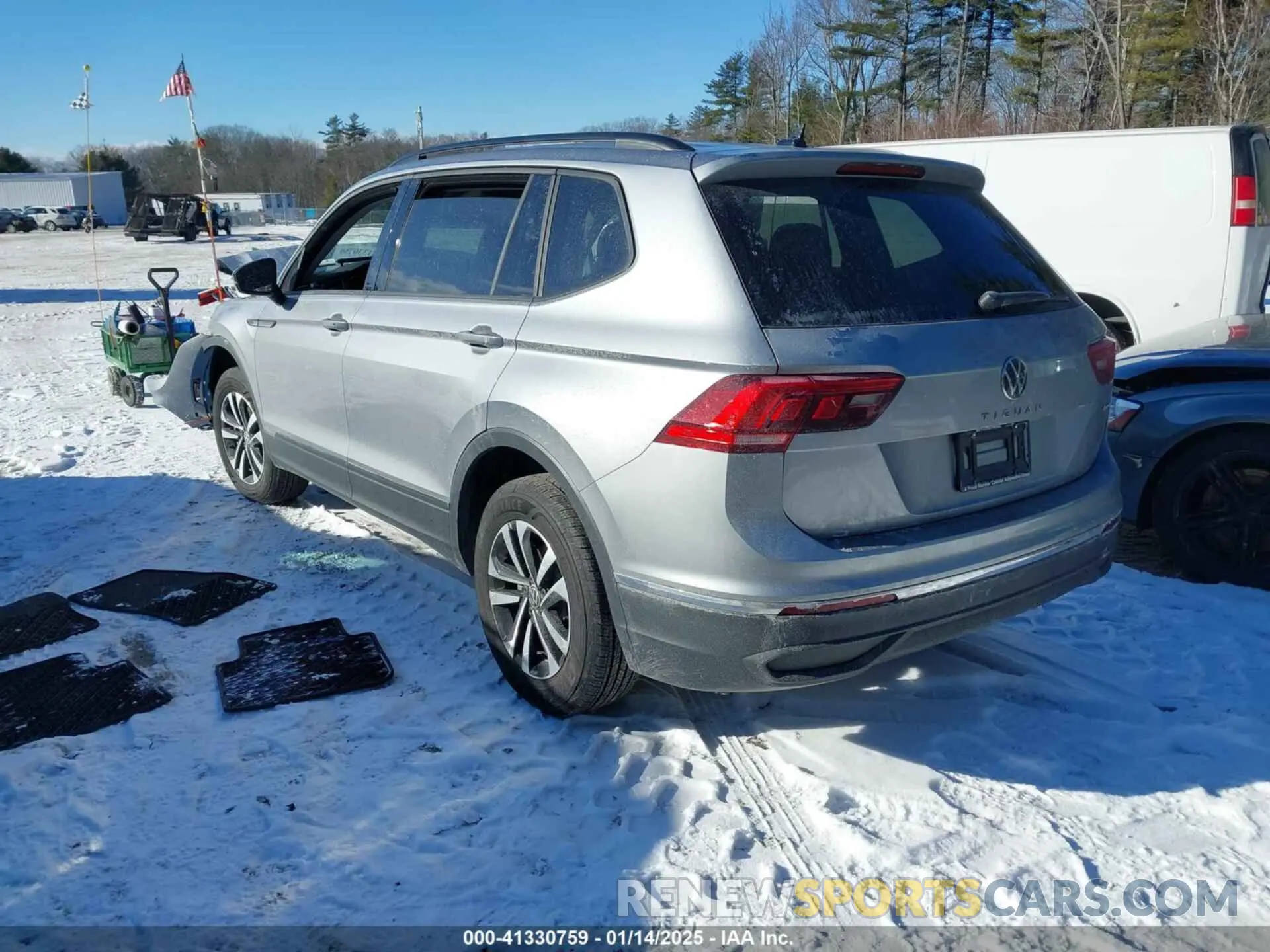 3 Photograph of a damaged car 3VVFB7AX0RM185378 VOLKSWAGEN TIGUAN 2024