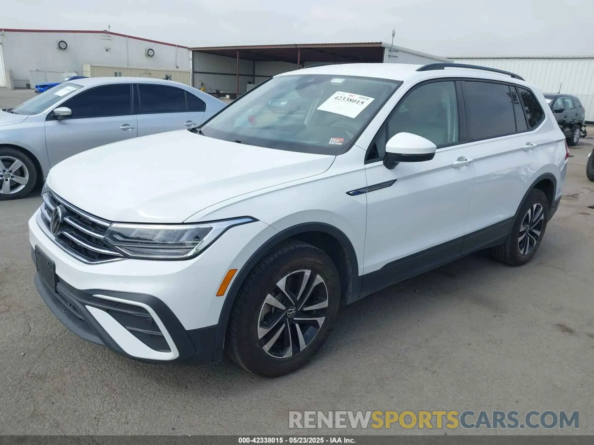 2 Photograph of a damaged car 3VVFB7AX2RM023493 VOLKSWAGEN TIGUAN 2024