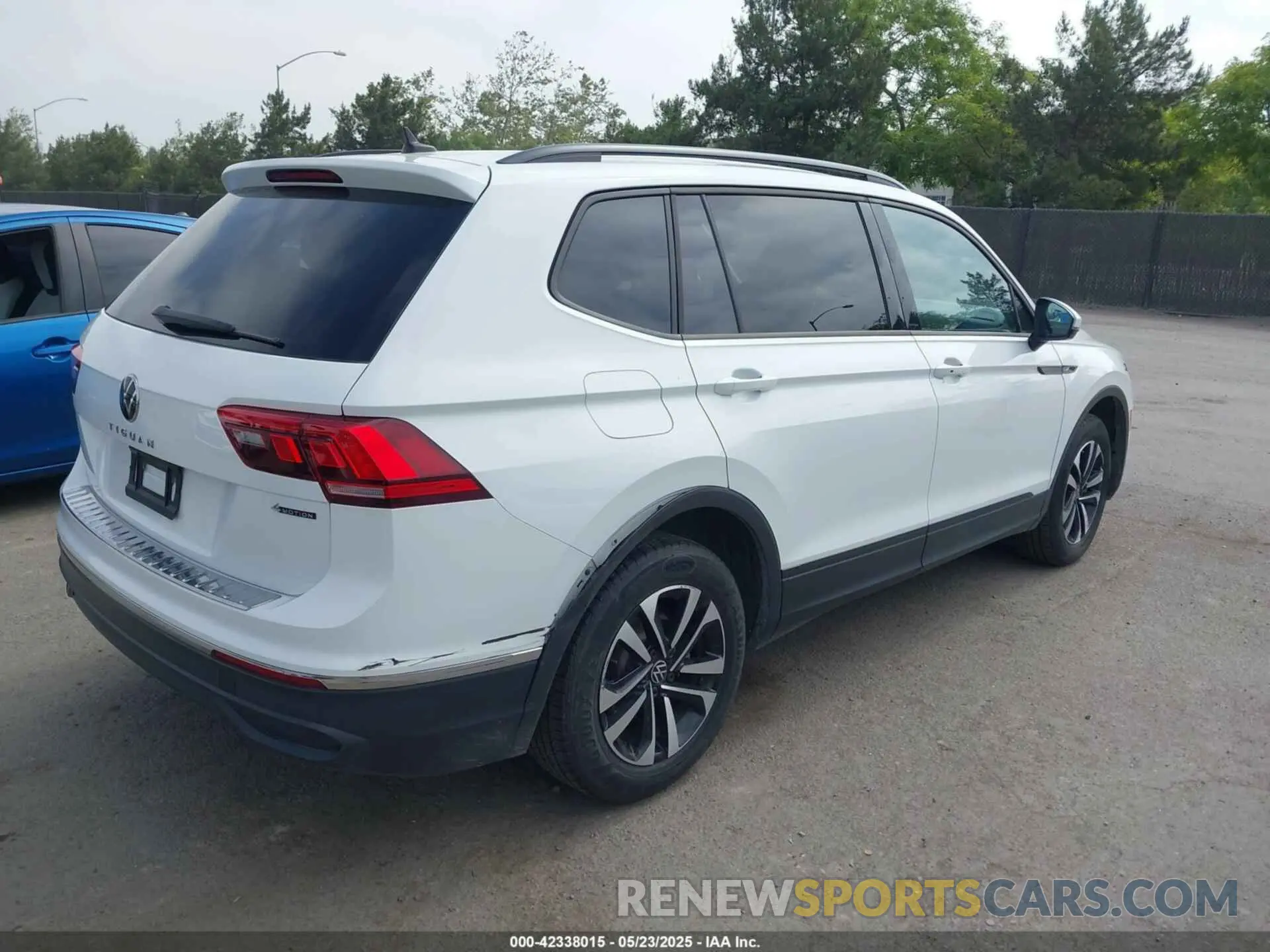 4 Photograph of a damaged car 3VVFB7AX2RM023493 VOLKSWAGEN TIGUAN 2024