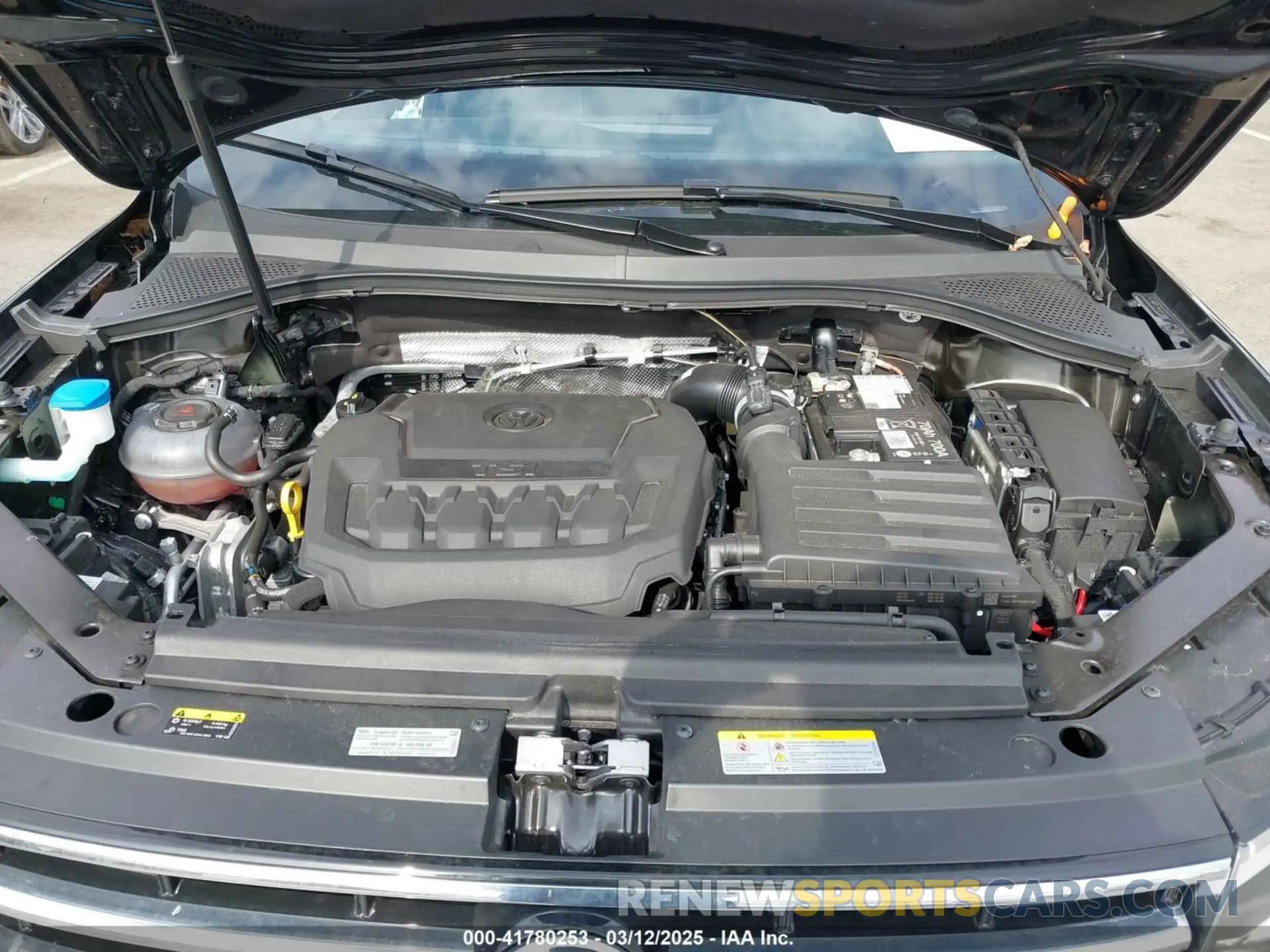 10 Photograph of a damaged car 3VVFB7AX2RM116756 VOLKSWAGEN TIGUAN 2024