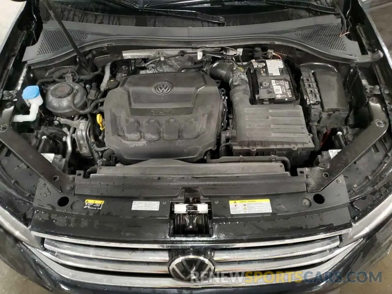 12 Photograph of a damaged car 3VVFB7AX3RM047267 VOLKSWAGEN TIGUAN 2024