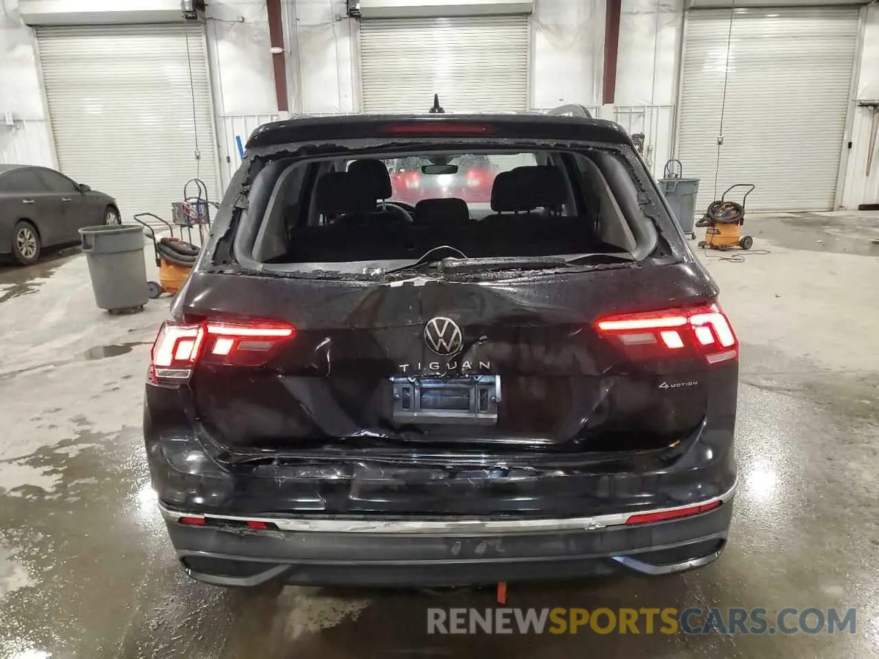 6 Photograph of a damaged car 3VVFB7AX3RM047267 VOLKSWAGEN TIGUAN 2024