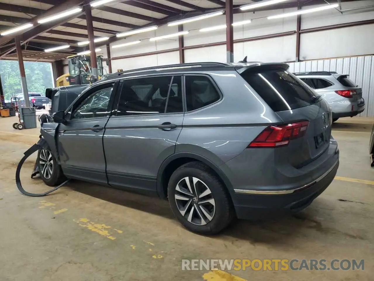2 Photograph of a damaged car 3VVFB7AX5RM041650 VOLKSWAGEN TIGUAN 2024
