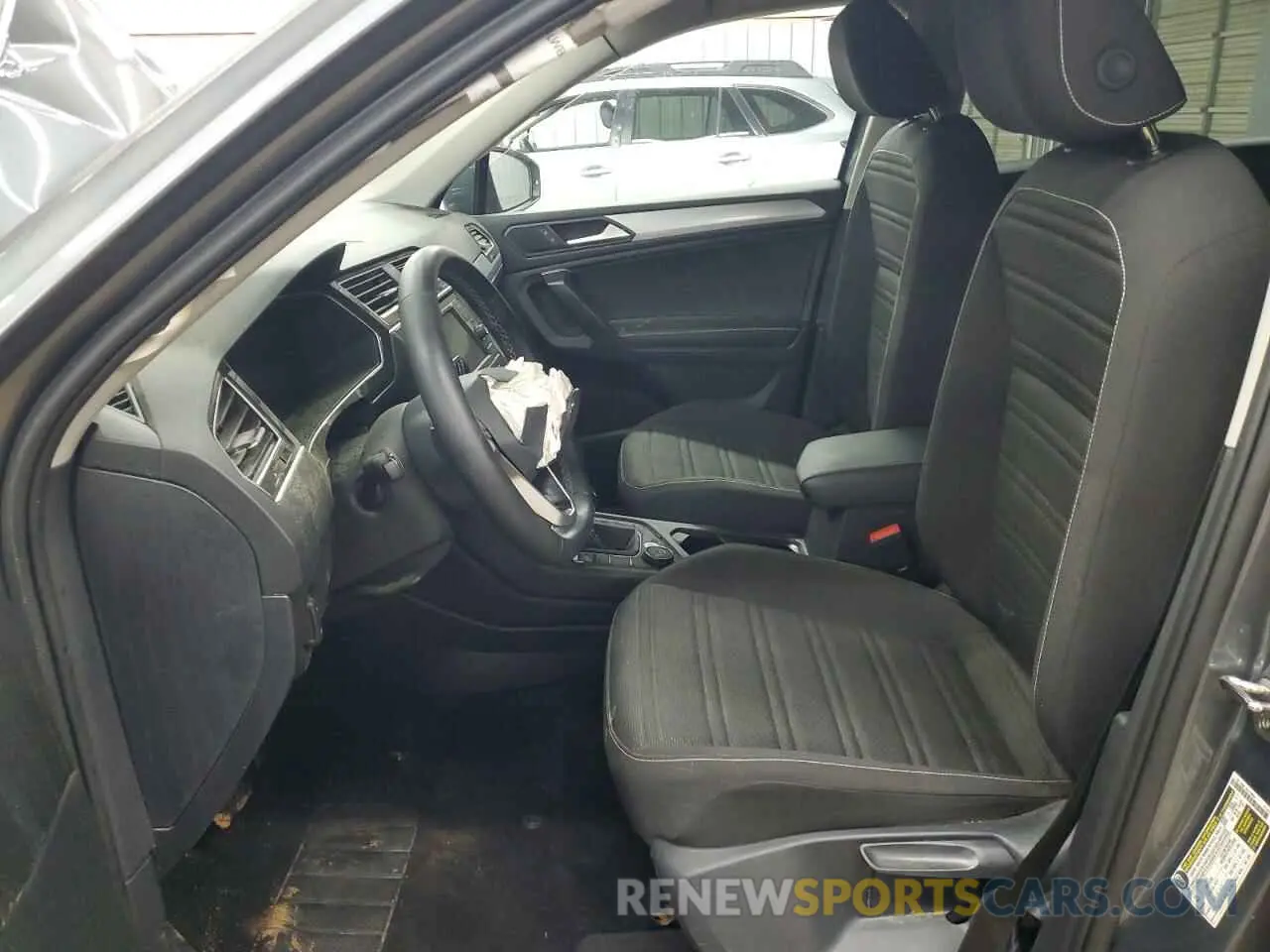 7 Photograph of a damaged car 3VVFB7AX5RM041650 VOLKSWAGEN TIGUAN 2024