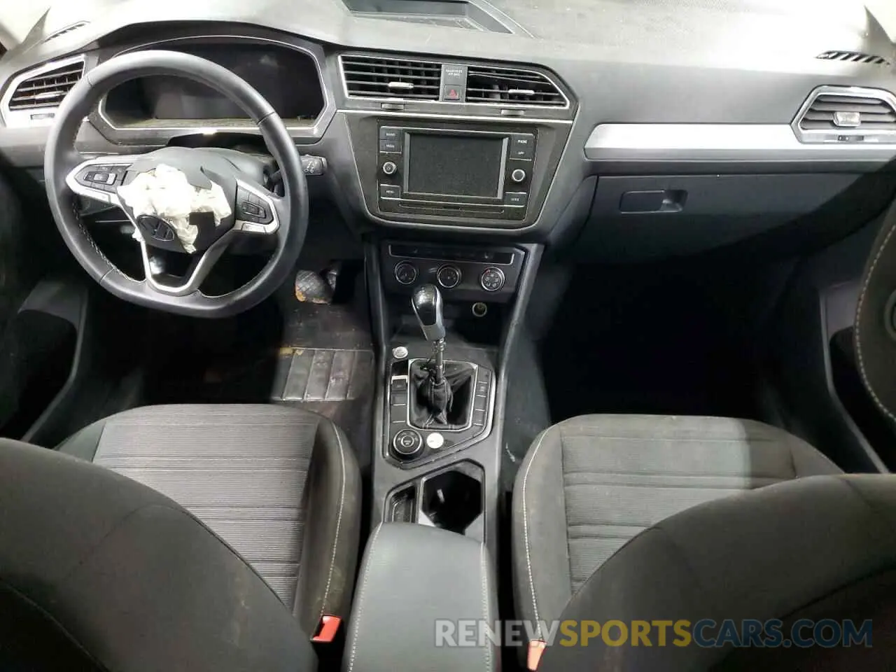 8 Photograph of a damaged car 3VVFB7AX5RM041650 VOLKSWAGEN TIGUAN 2024