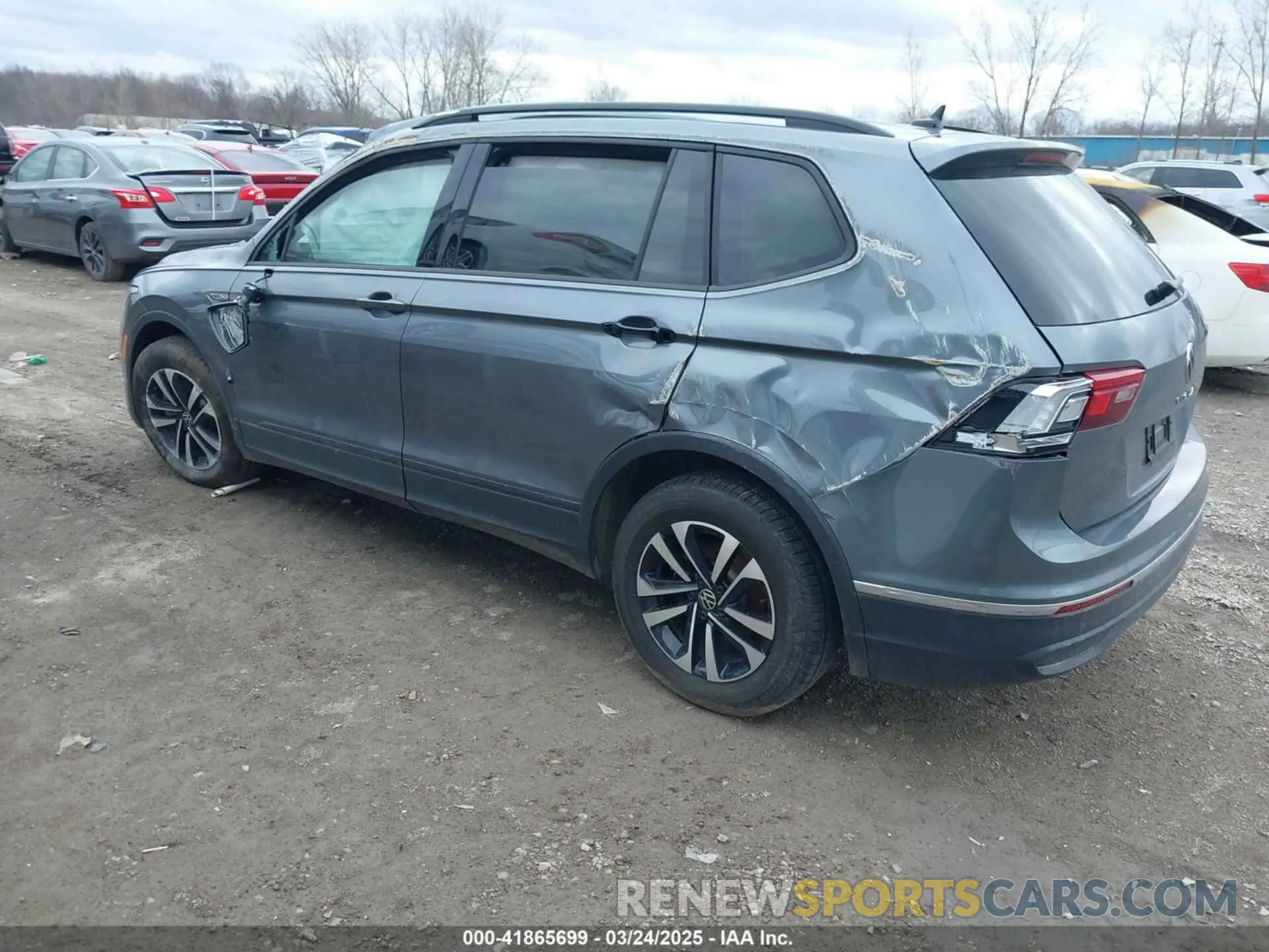 3 Photograph of a damaged car 3VVFB7AX5RM188177 VOLKSWAGEN TIGUAN 2024