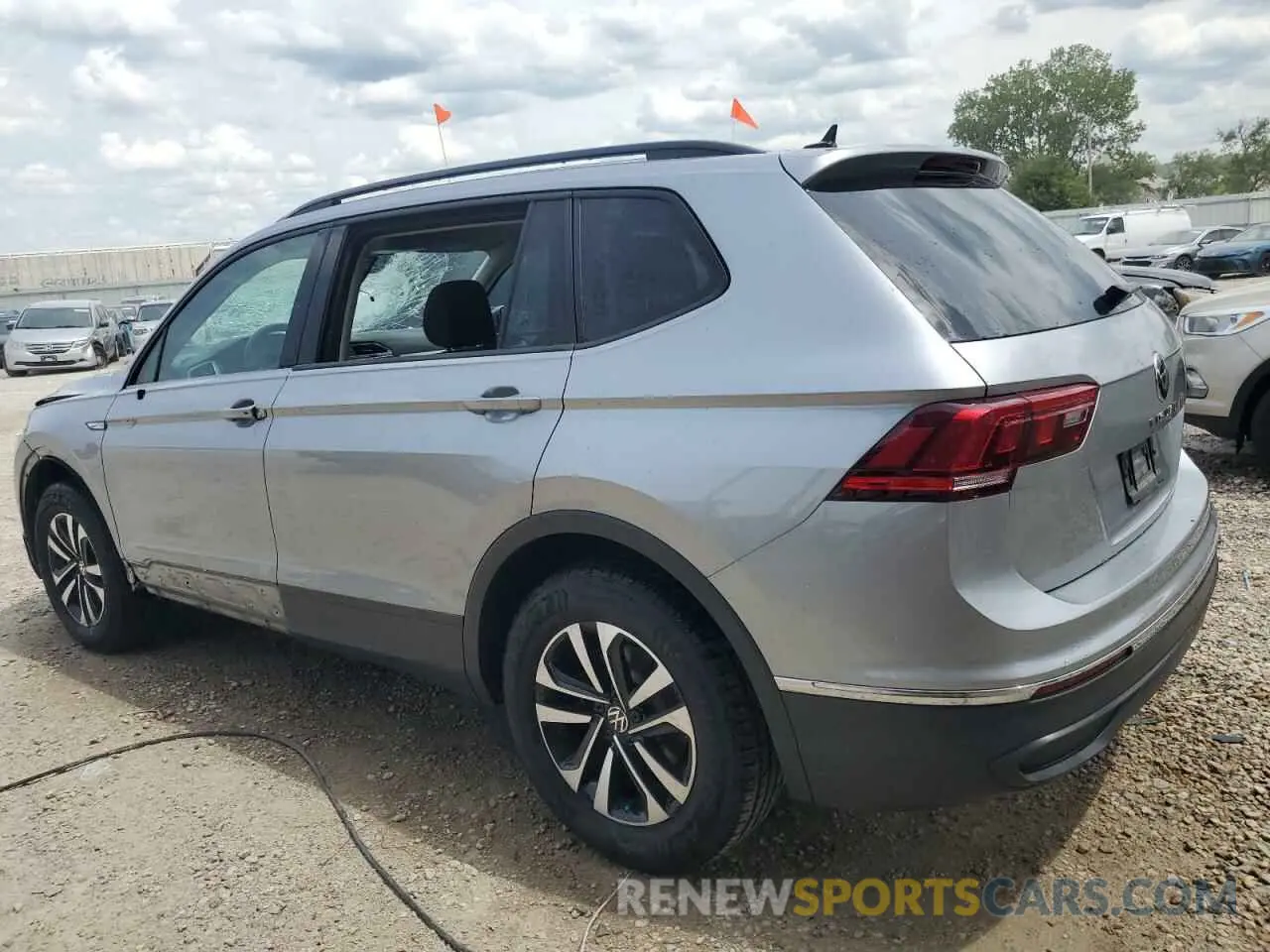 2 Photograph of a damaged car 3VVFB7AX6RM041804 VOLKSWAGEN TIGUAN 2024