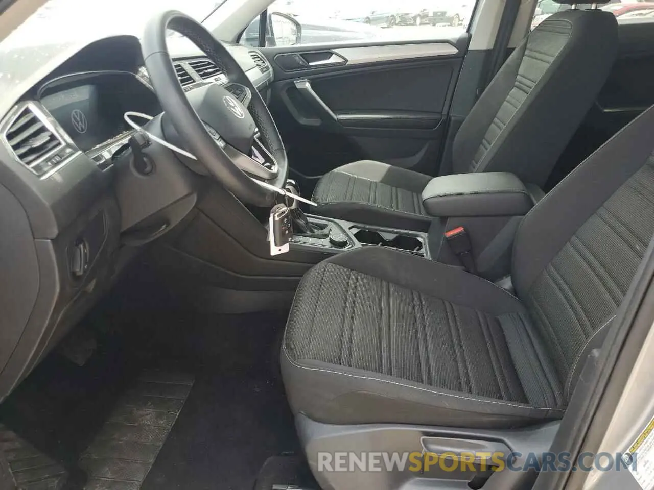 7 Photograph of a damaged car 3VVFB7AX6RM041804 VOLKSWAGEN TIGUAN 2024