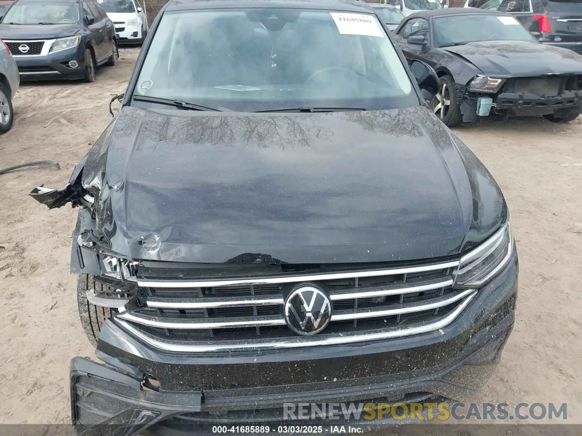 17 Photograph of a damaged car 3VVFB7AX7RM111990 VOLKSWAGEN TIGUAN 2024