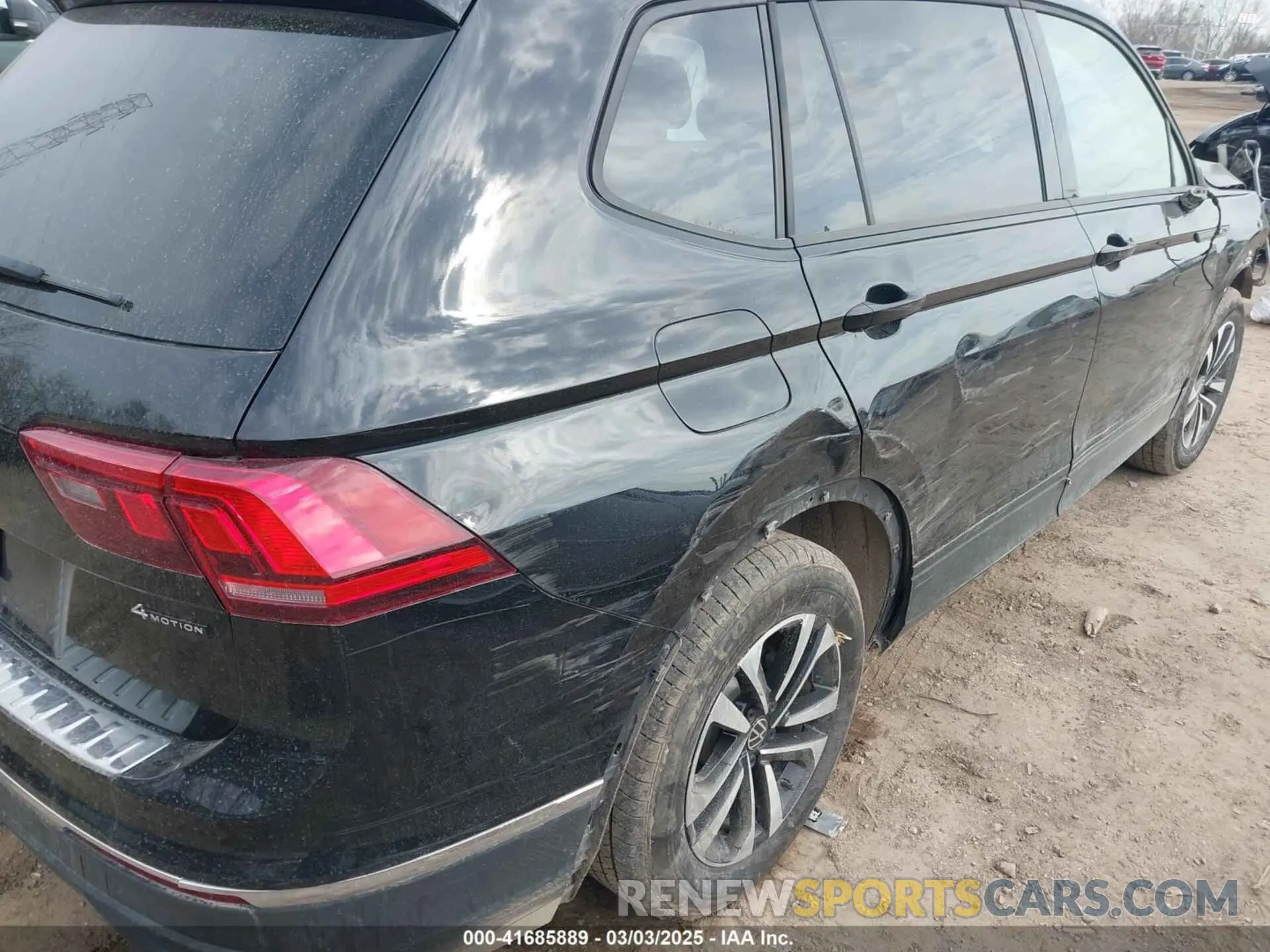 18 Photograph of a damaged car 3VVFB7AX7RM111990 VOLKSWAGEN TIGUAN 2024