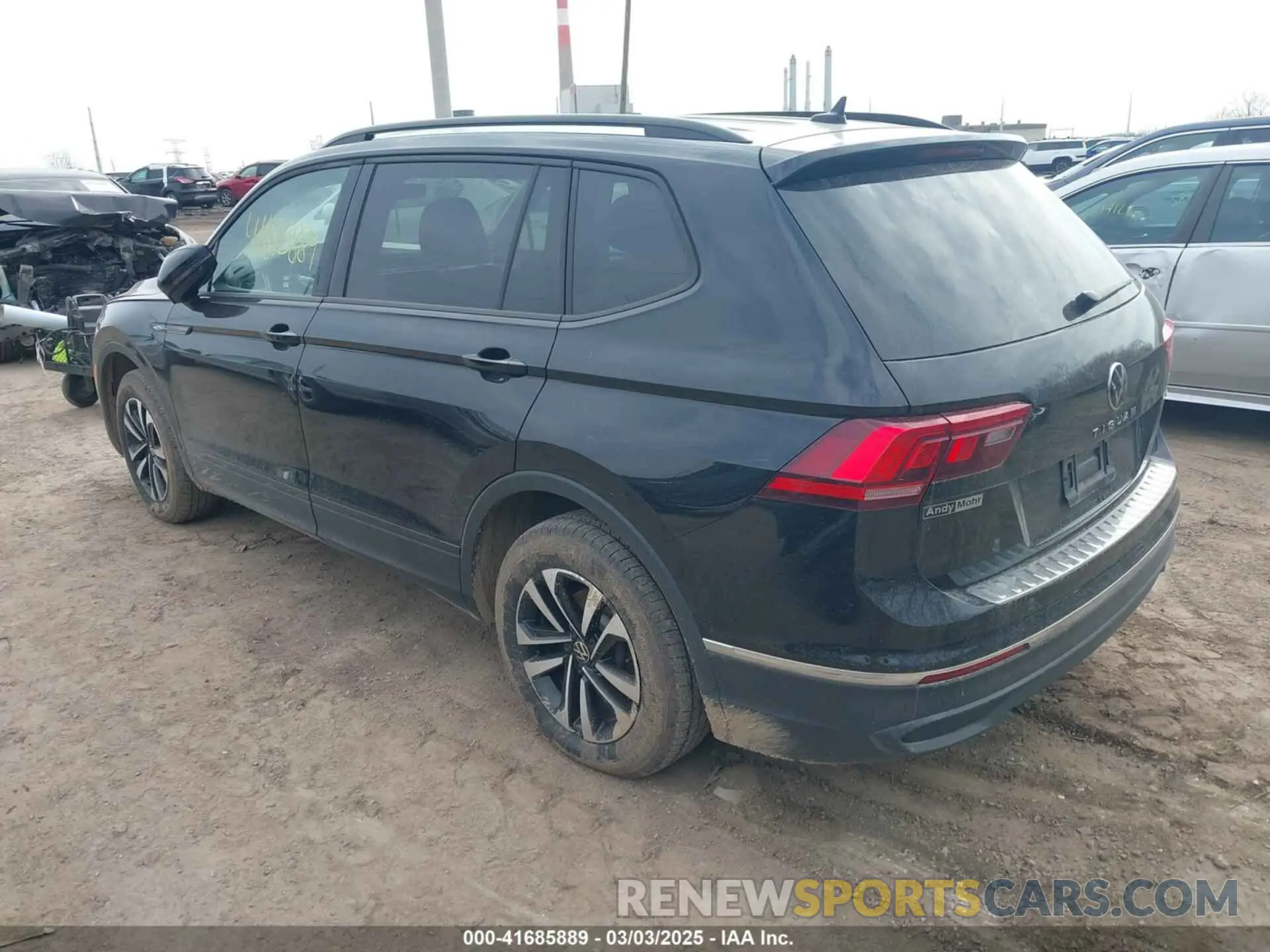3 Photograph of a damaged car 3VVFB7AX7RM111990 VOLKSWAGEN TIGUAN 2024