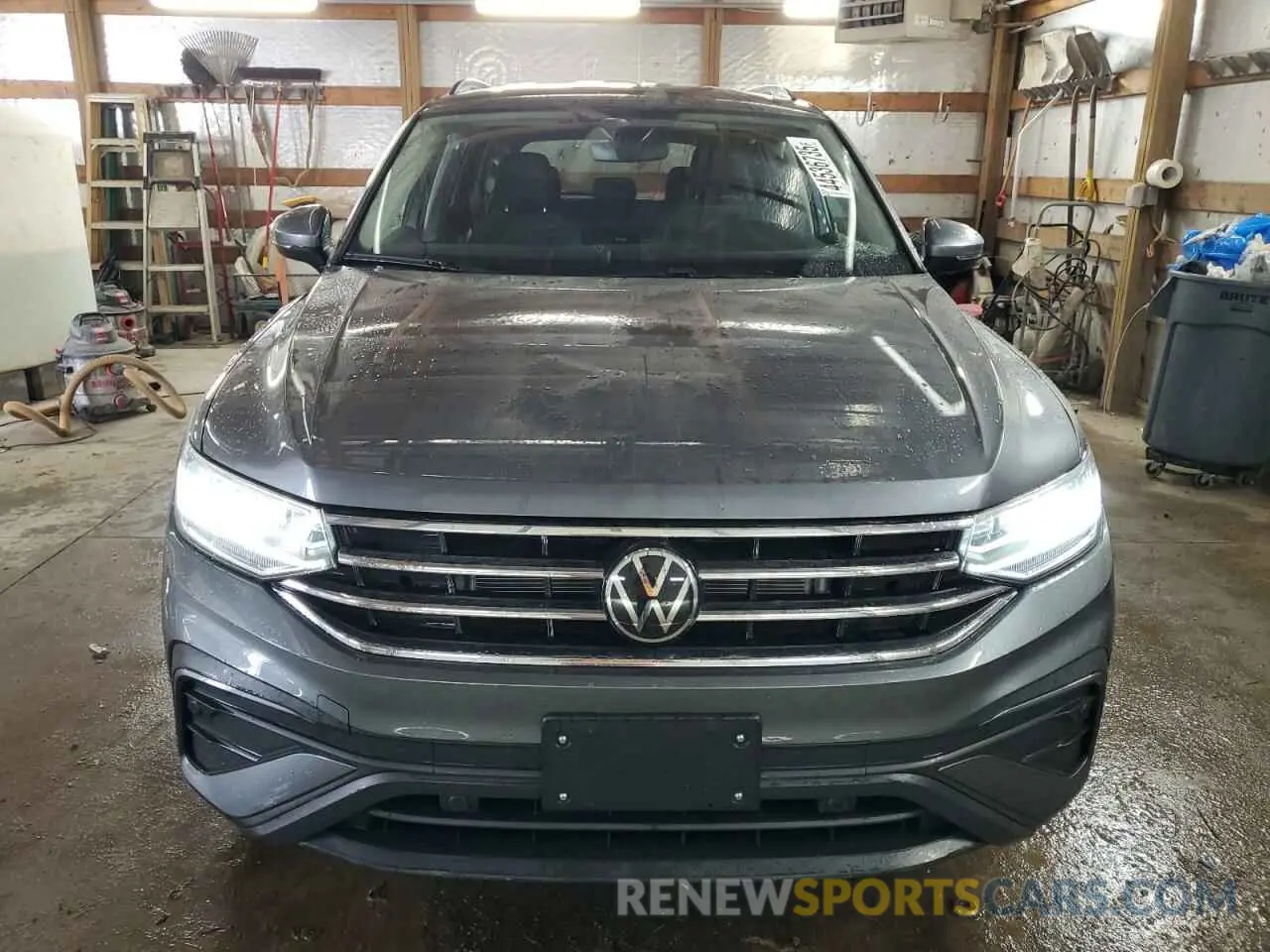 5 Photograph of a damaged car 3VVFB7AX7RM184681 VOLKSWAGEN TIGUAN 2024