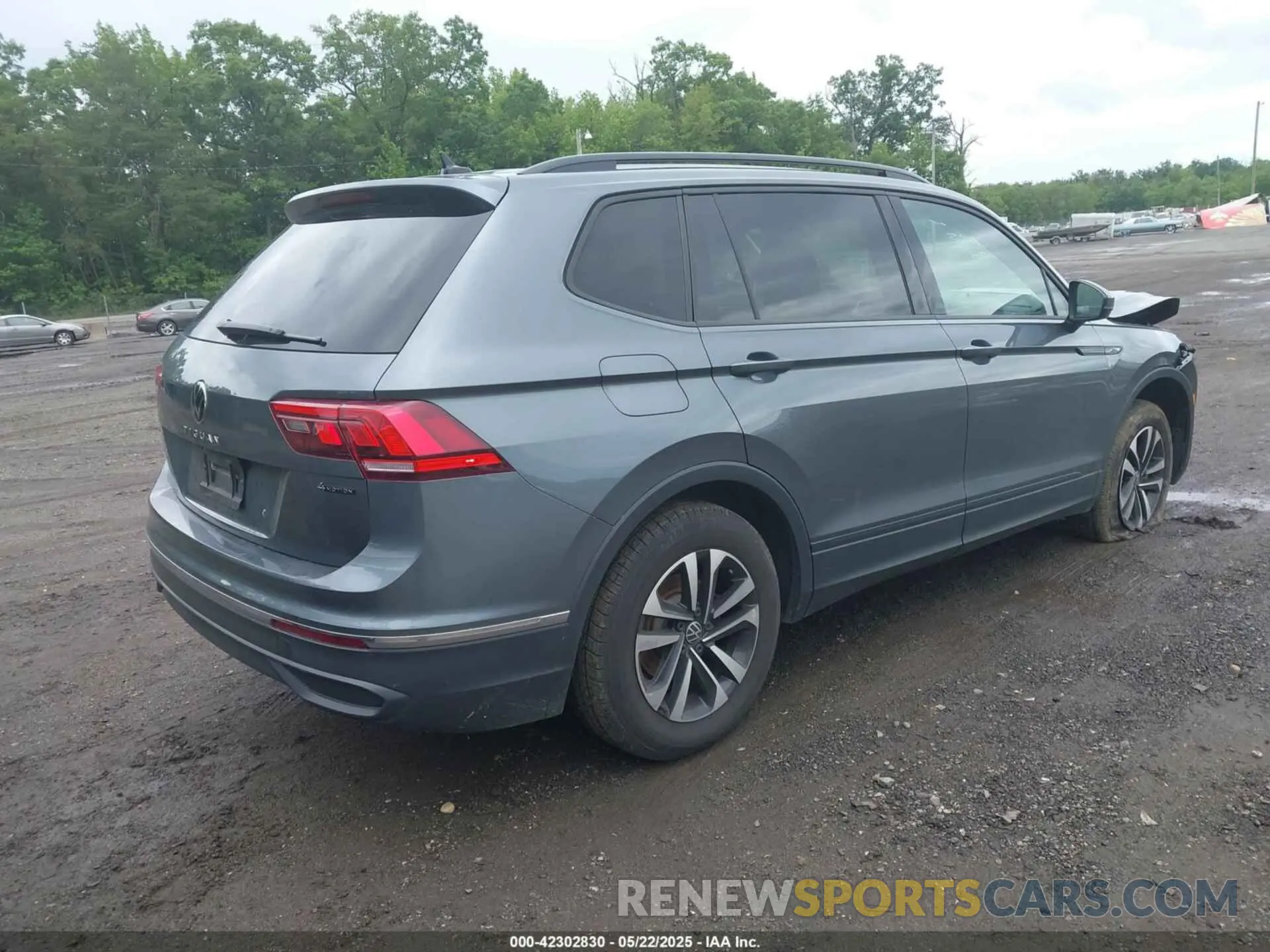 4 Photograph of a damaged car 3VVFB7AX9RM041943 VOLKSWAGEN TIGUAN 2024