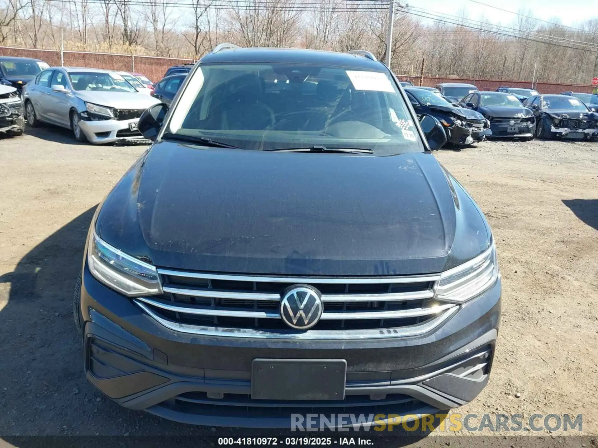 12 Photograph of a damaged car 3VVMB7AX0RM048335 VOLKSWAGEN TIGUAN 2024