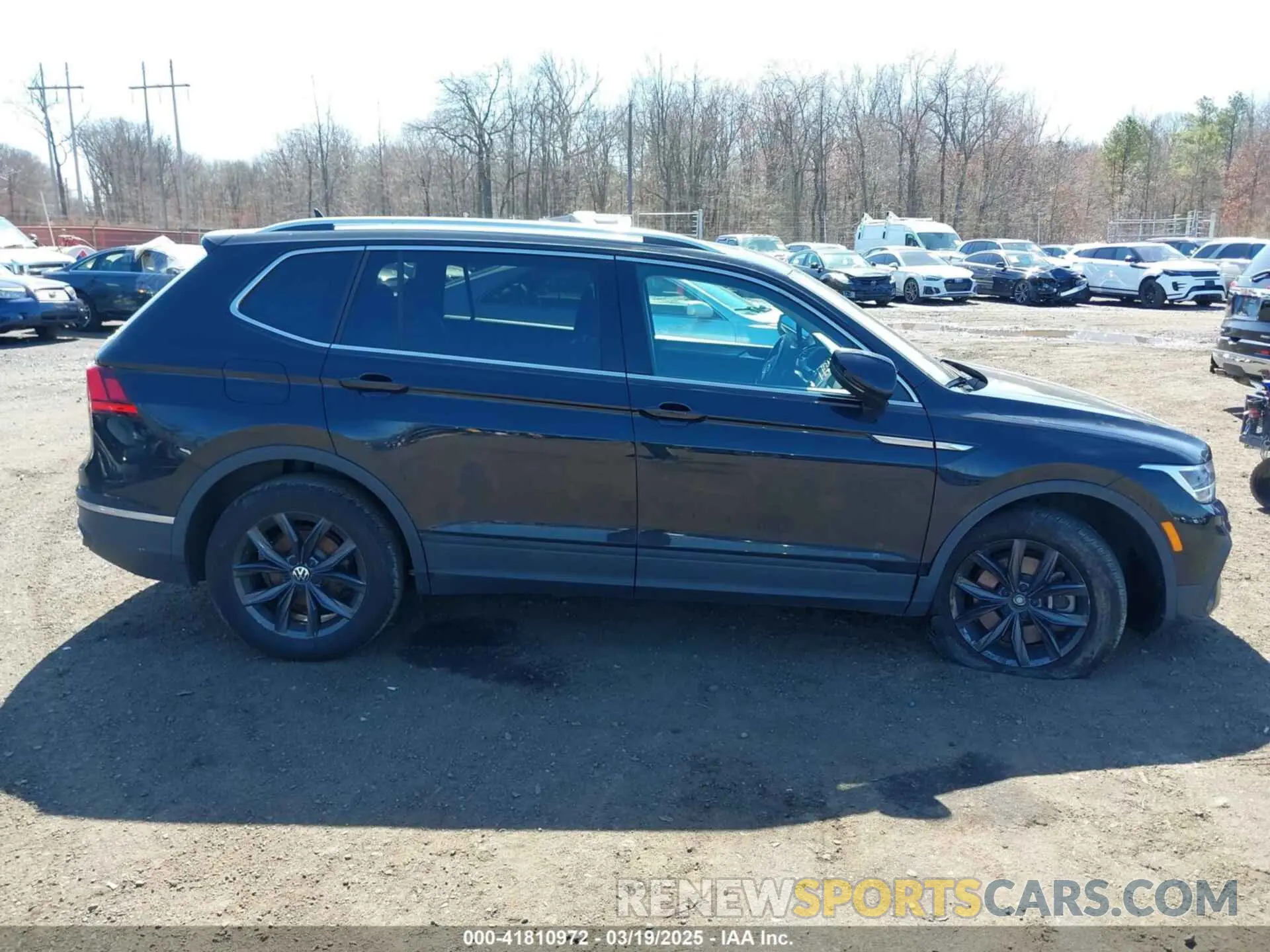 13 Photograph of a damaged car 3VVMB7AX0RM048335 VOLKSWAGEN TIGUAN 2024