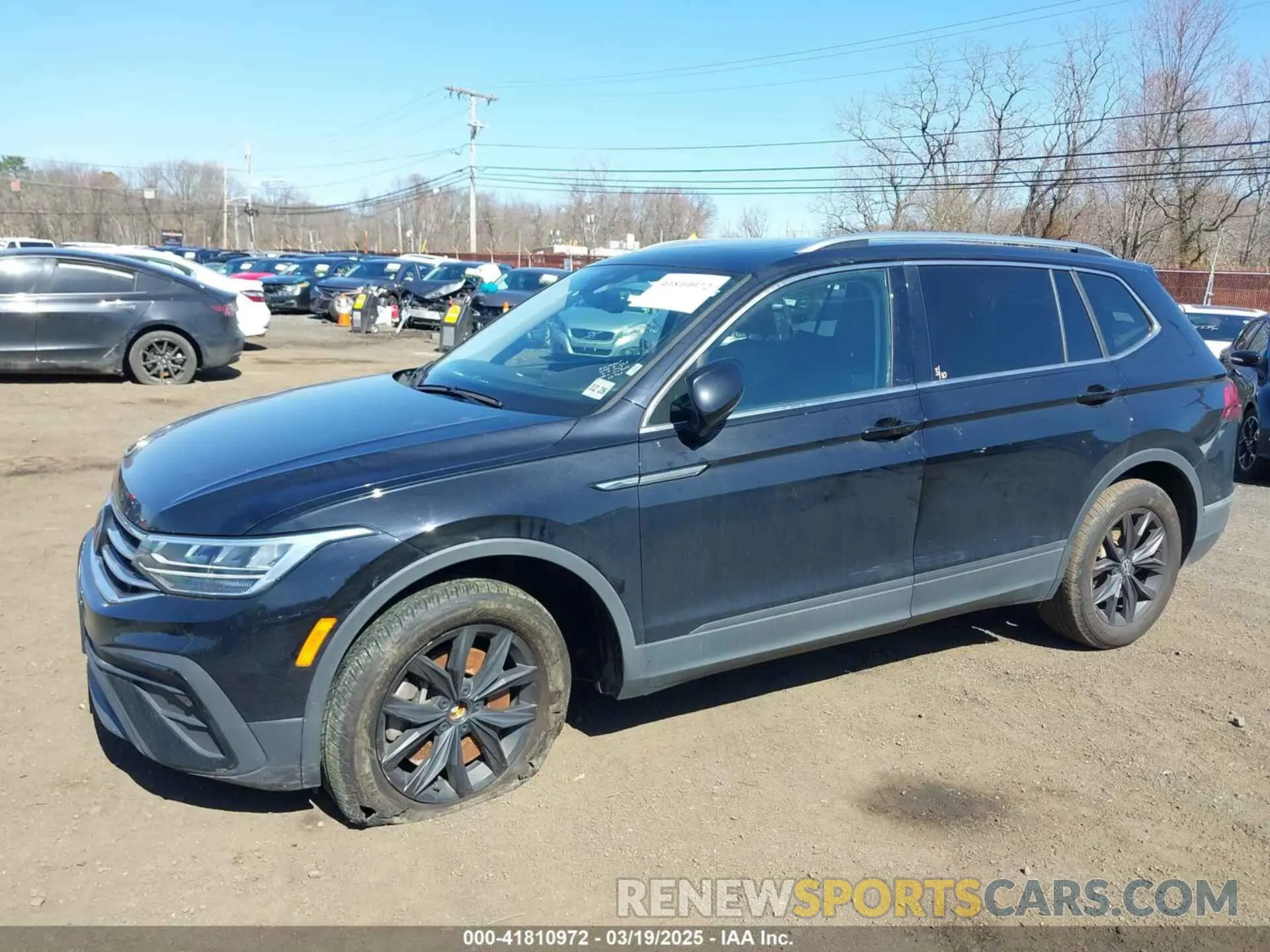 17 Photograph of a damaged car 3VVMB7AX0RM048335 VOLKSWAGEN TIGUAN 2024