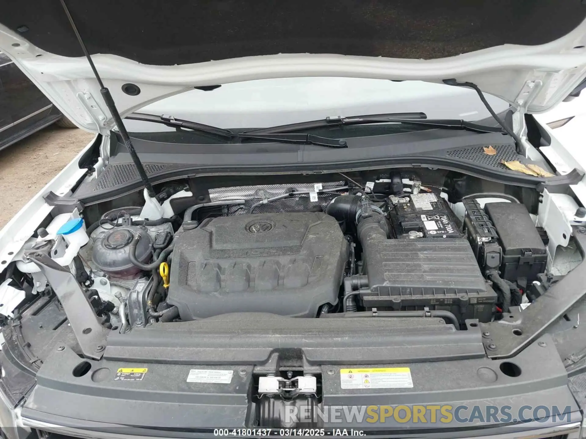 10 Photograph of a damaged car 3VVMB7AX1RM008684 VOLKSWAGEN TIGUAN 2024
