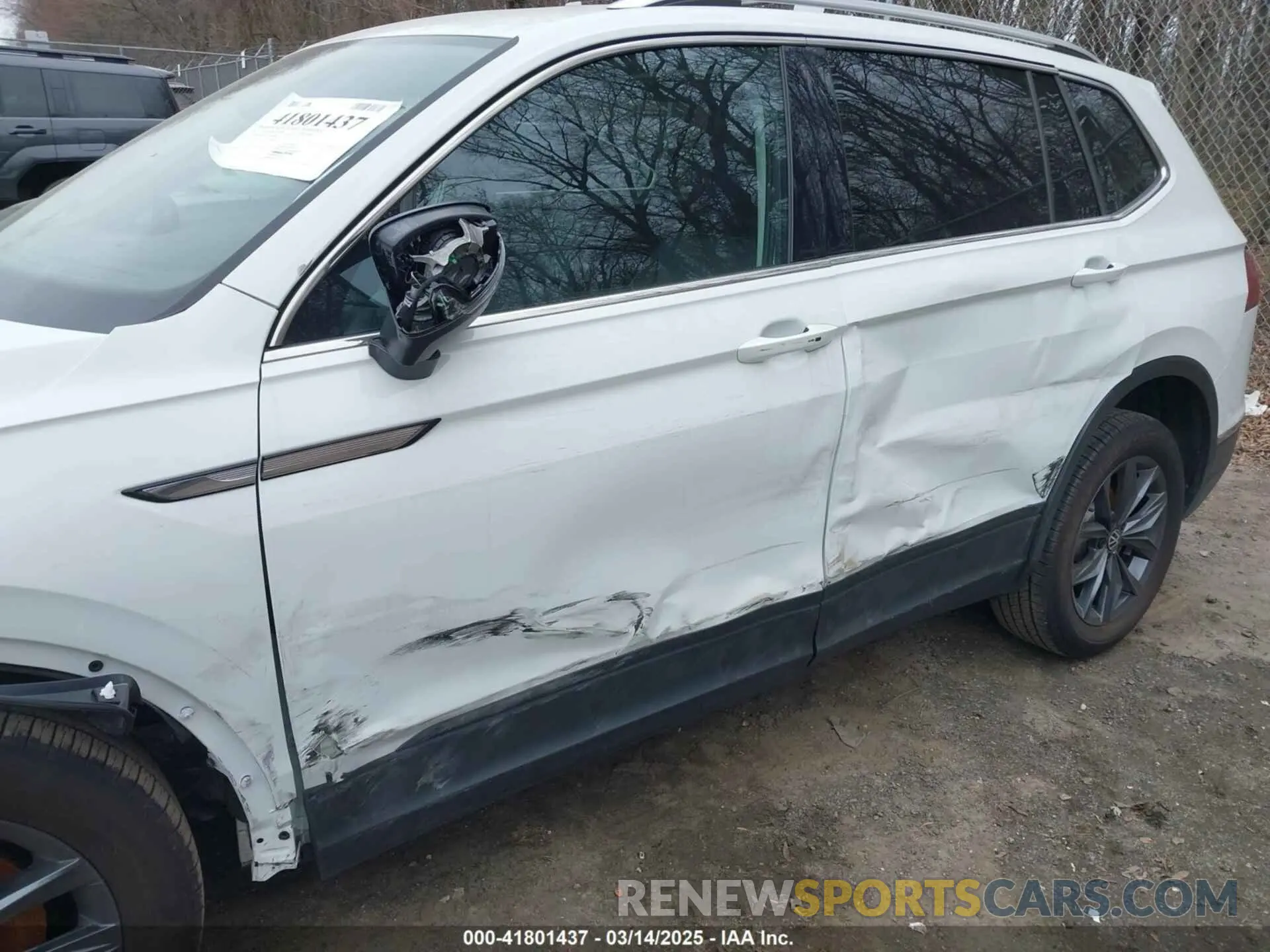 6 Photograph of a damaged car 3VVMB7AX1RM008684 VOLKSWAGEN TIGUAN 2024