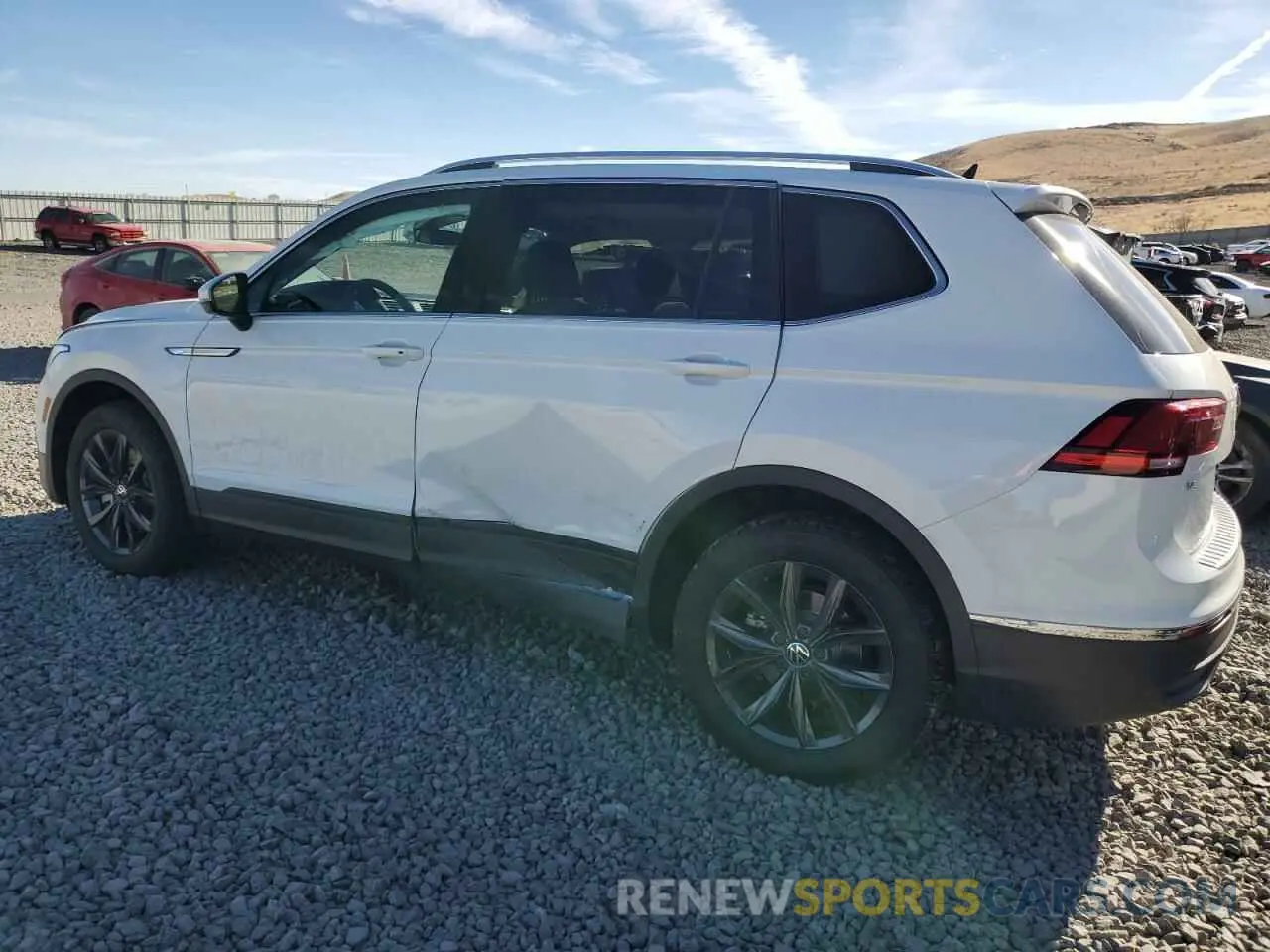 2 Photograph of a damaged car 3VVMB7AX2RM074130 VOLKSWAGEN TIGUAN 2024