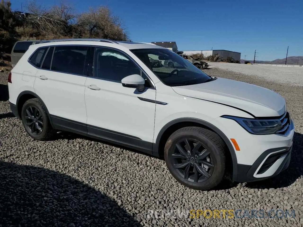 4 Photograph of a damaged car 3VVMB7AX2RM074130 VOLKSWAGEN TIGUAN 2024