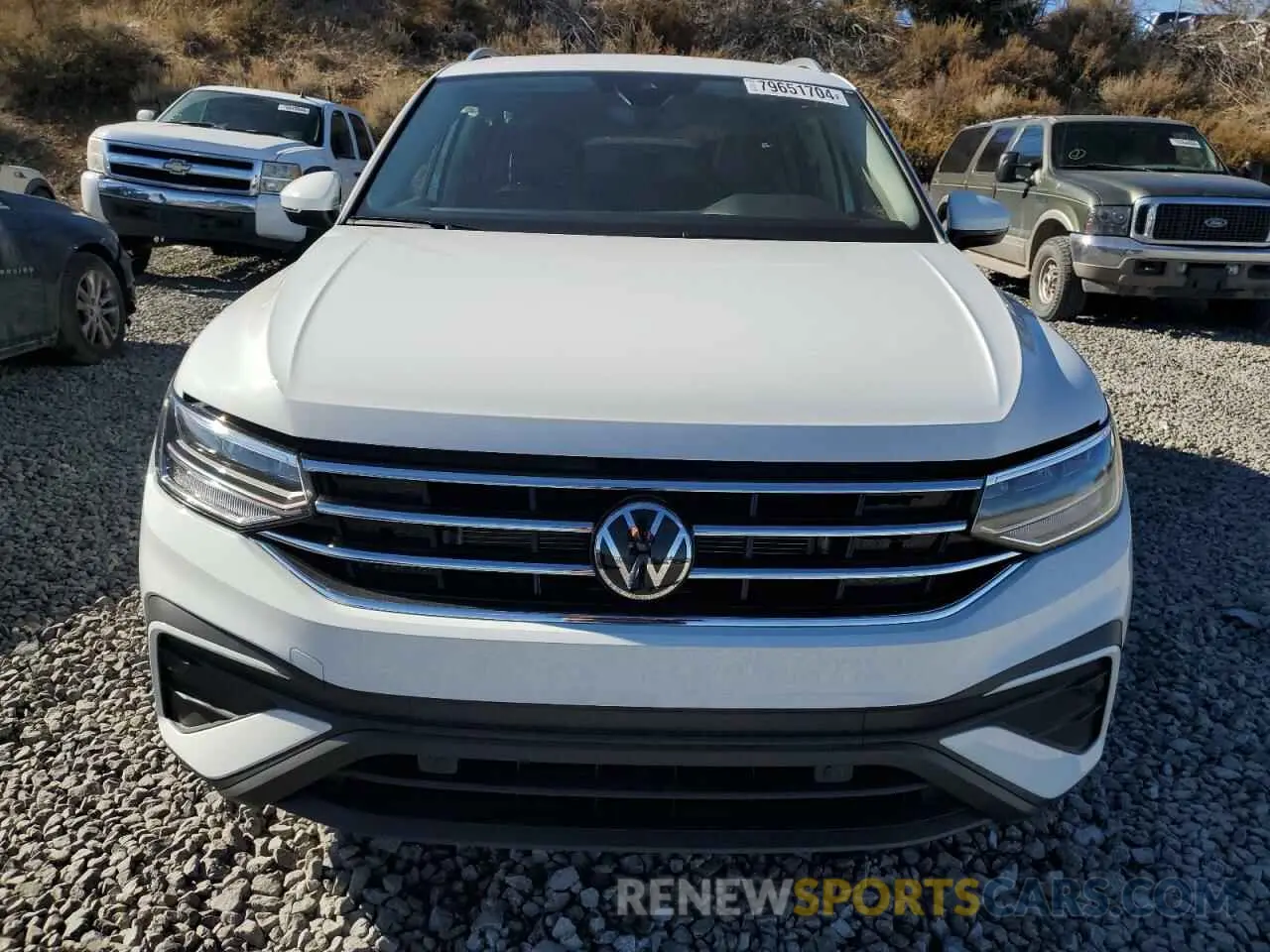 5 Photograph of a damaged car 3VVMB7AX2RM074130 VOLKSWAGEN TIGUAN 2024