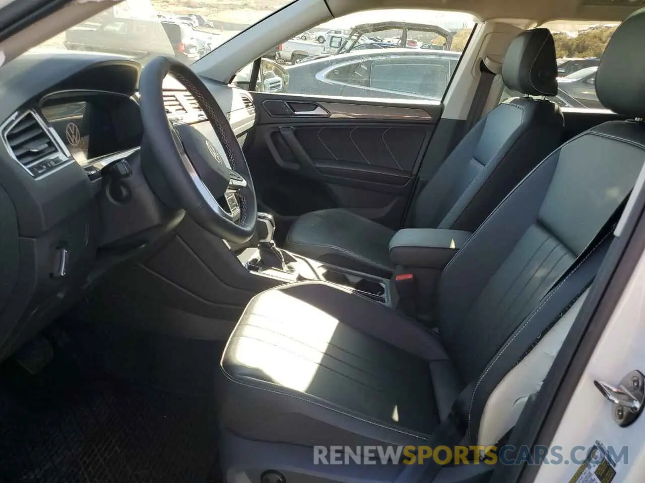 7 Photograph of a damaged car 3VVMB7AX2RM074130 VOLKSWAGEN TIGUAN 2024