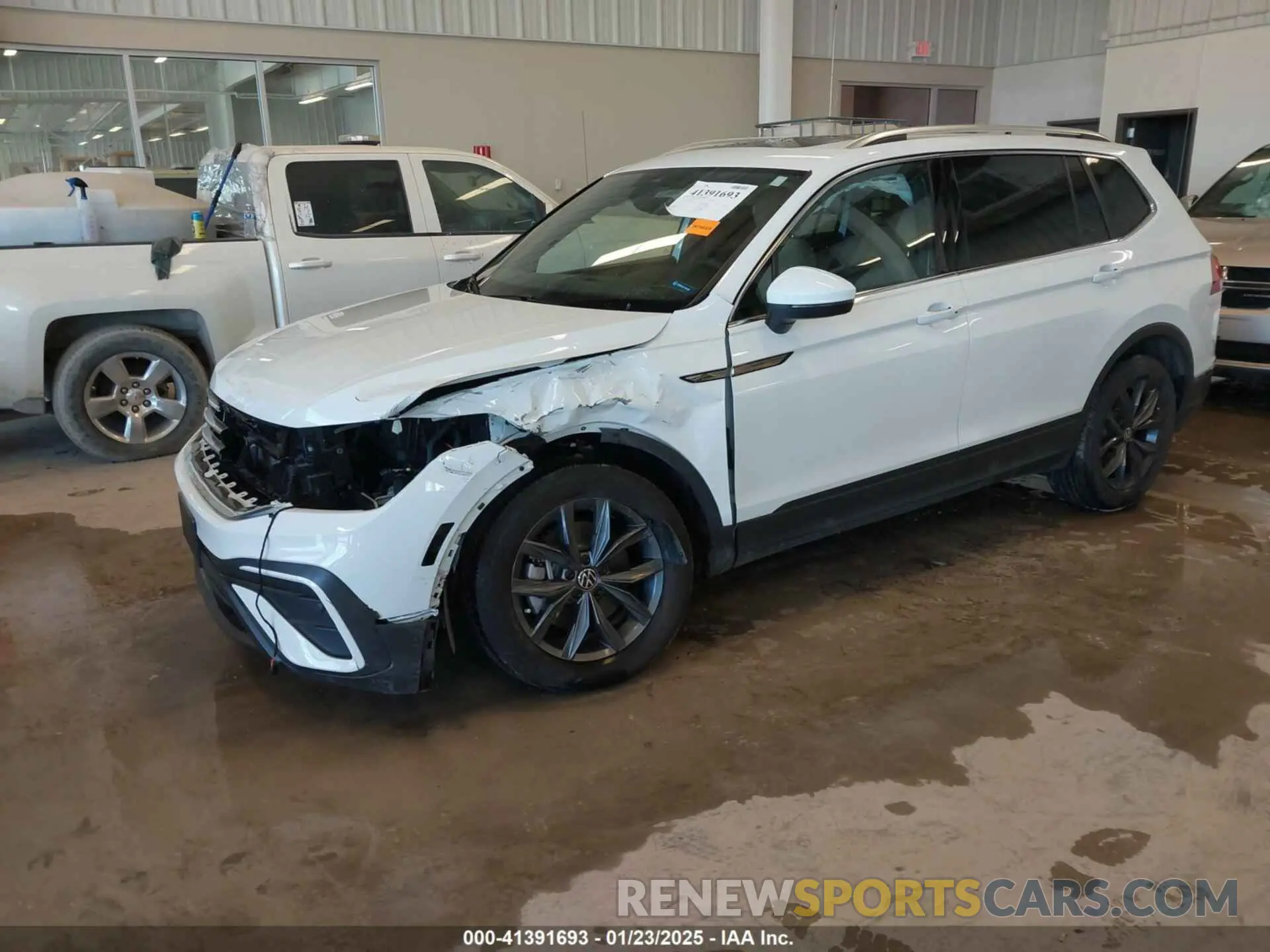 2 Photograph of a damaged car 3VVMB7AX3RM026247 VOLKSWAGEN TIGUAN 2024