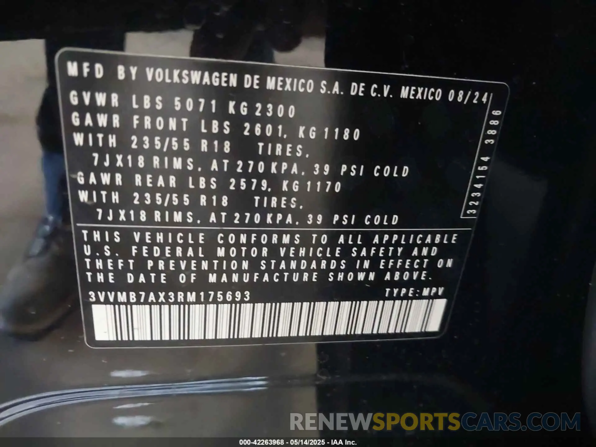 9 Photograph of a damaged car 3VVMB7AX3RM175693 VOLKSWAGEN TIGUAN 2024