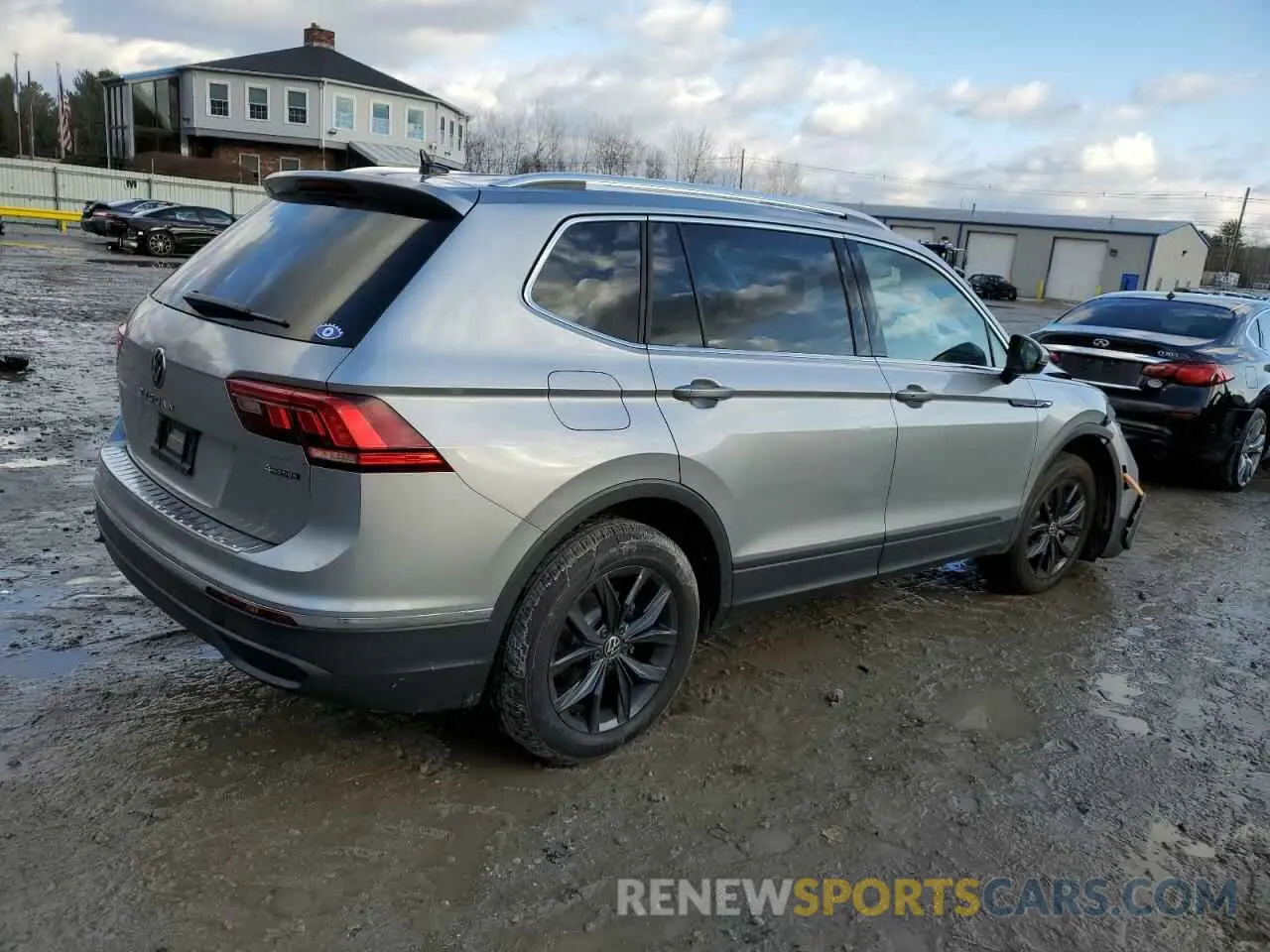 3 Photograph of a damaged car 3VVMB7AX4RM059158 VOLKSWAGEN TIGUAN 2024