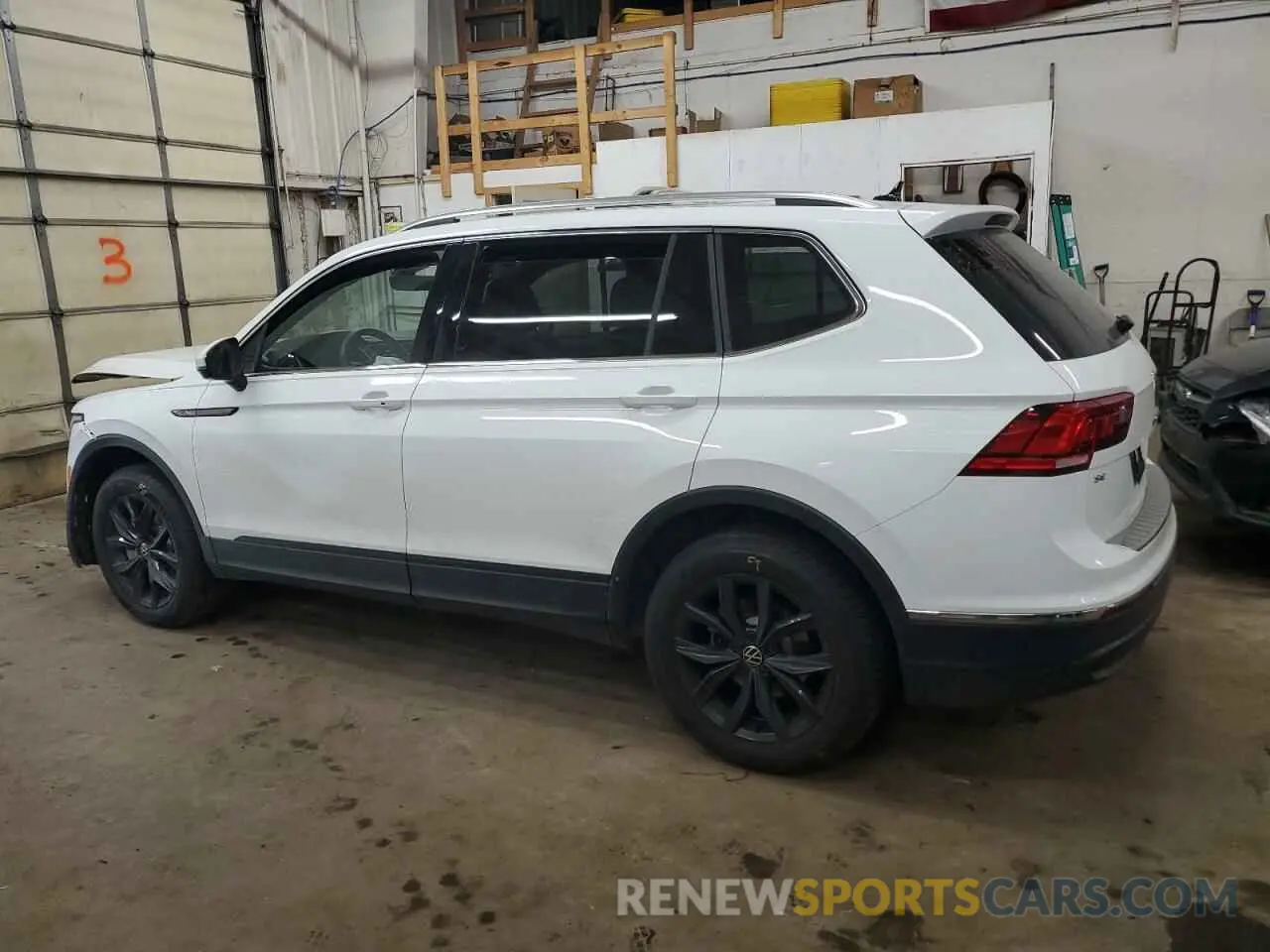 2 Photograph of a damaged car 3VVMB7AX4RM109850 VOLKSWAGEN TIGUAN 2024