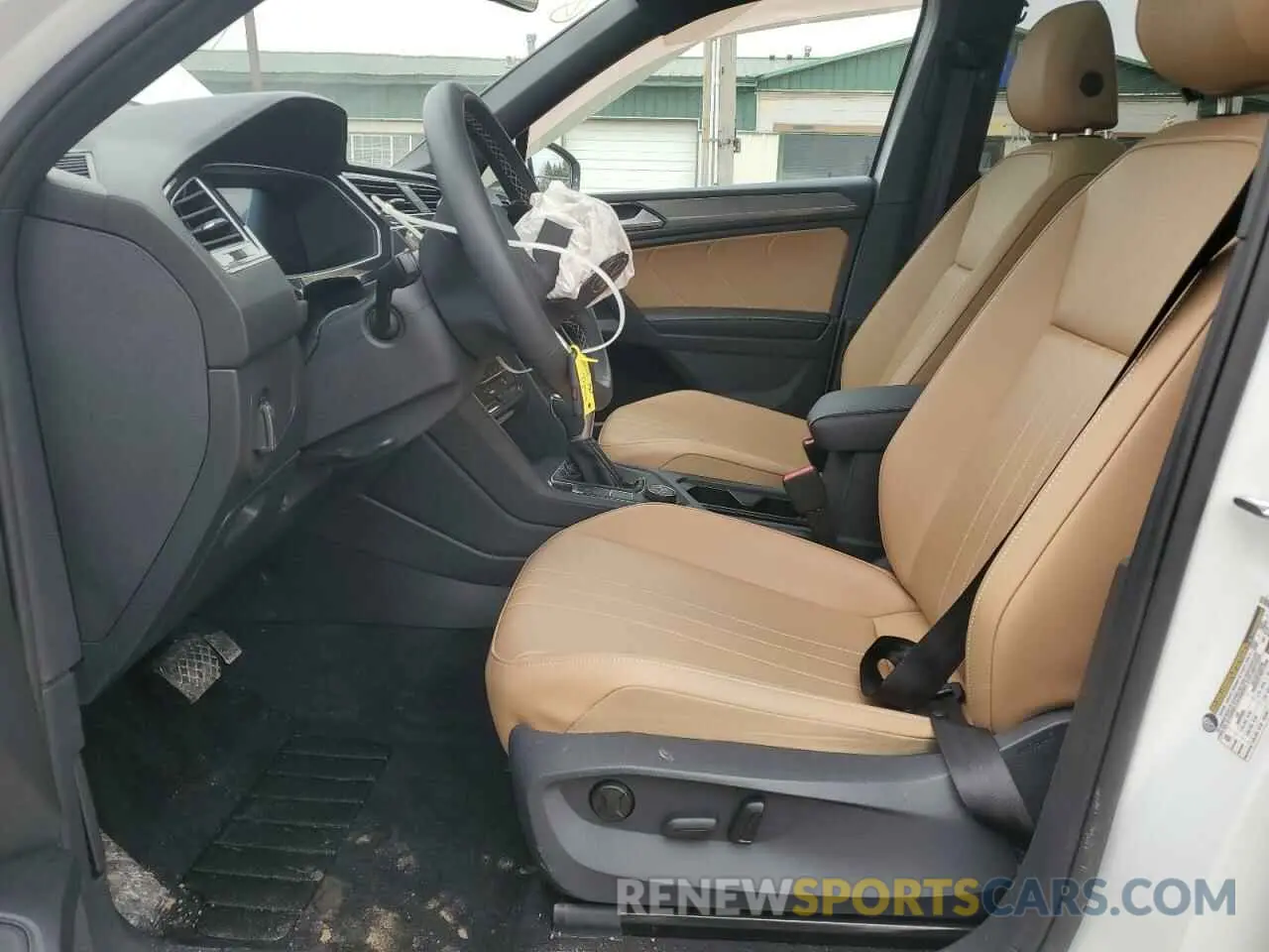 7 Photograph of a damaged car 3VVMB7AX4RM109850 VOLKSWAGEN TIGUAN 2024