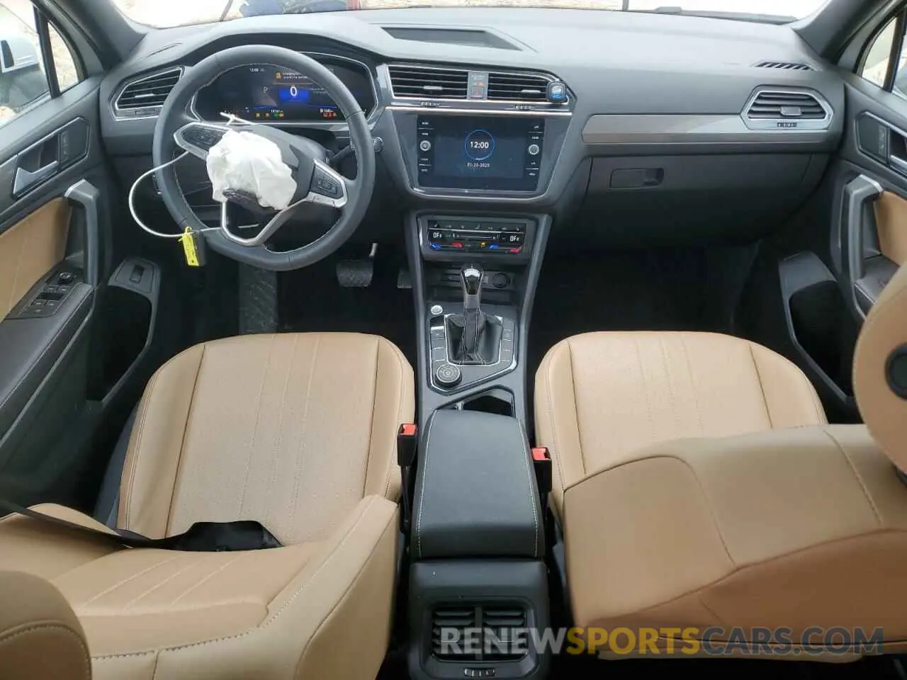 8 Photograph of a damaged car 3VVMB7AX4RM109850 VOLKSWAGEN TIGUAN 2024