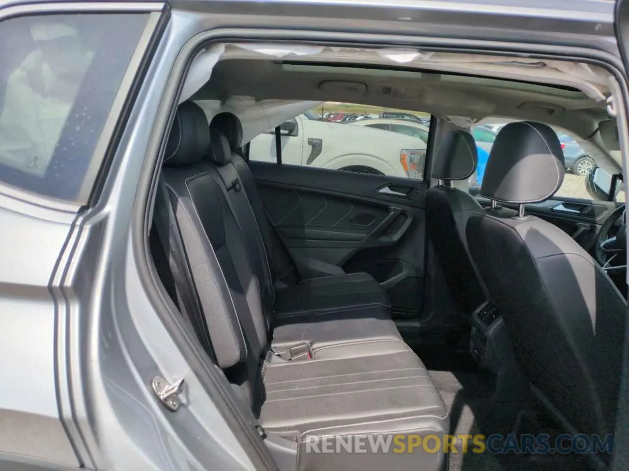 10 Photograph of a damaged car 3VVMB7AX5RM178787 VOLKSWAGEN TIGUAN 2024