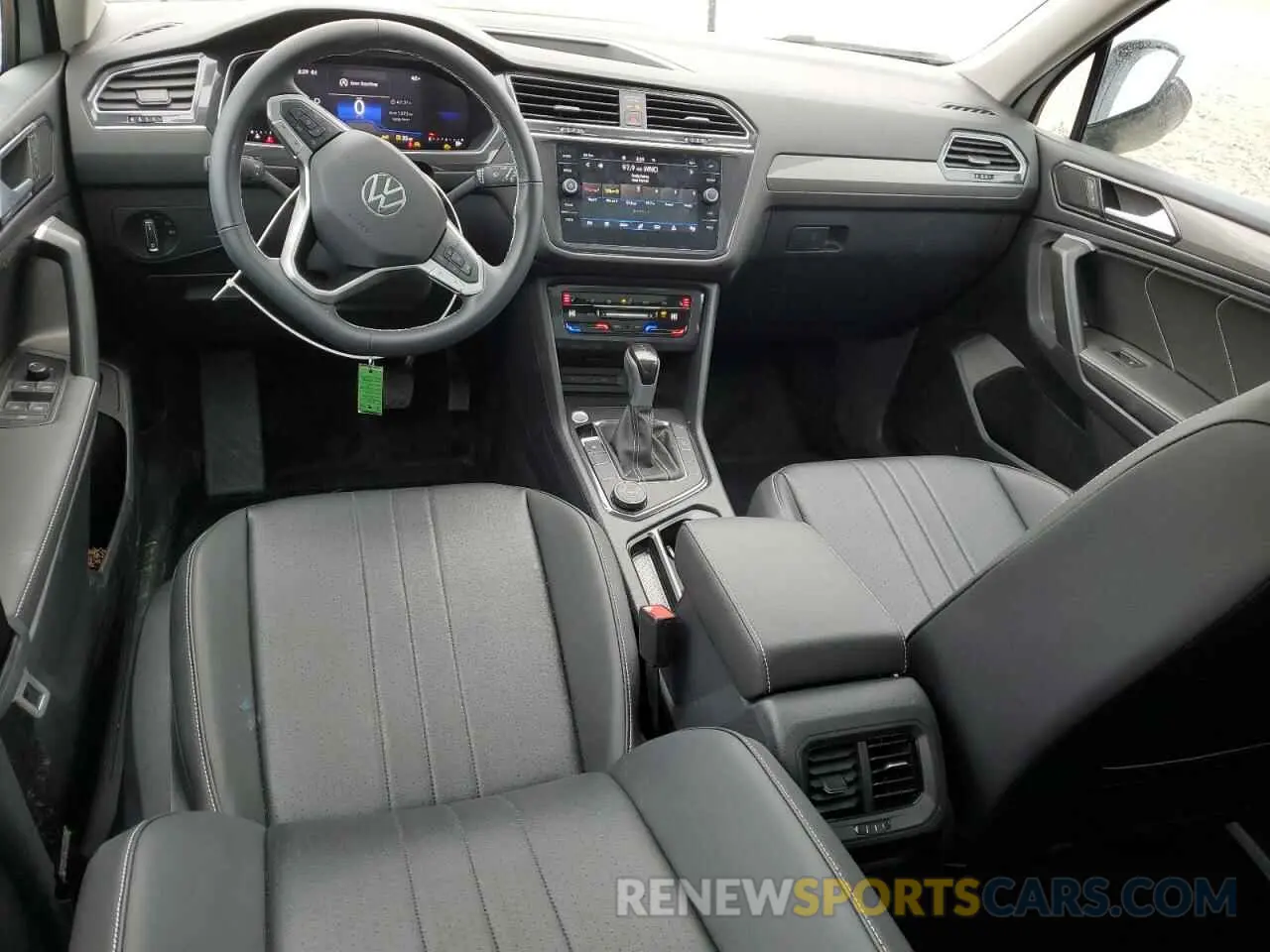 8 Photograph of a damaged car 3VVMB7AX5RM186579 VOLKSWAGEN TIGUAN 2024