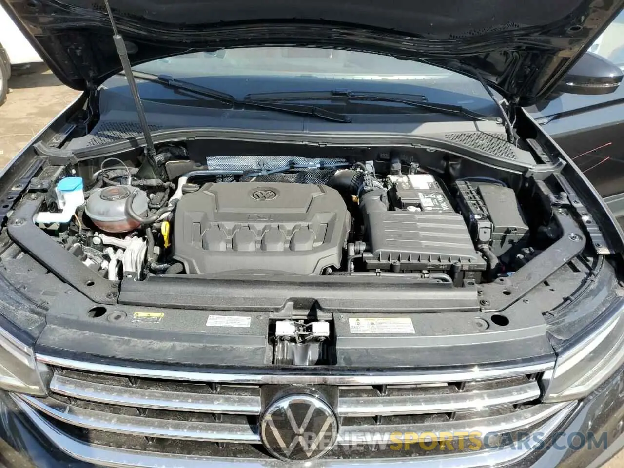 12 Photograph of a damaged car 3VVMB7AX6RM057427 VOLKSWAGEN TIGUAN 2024