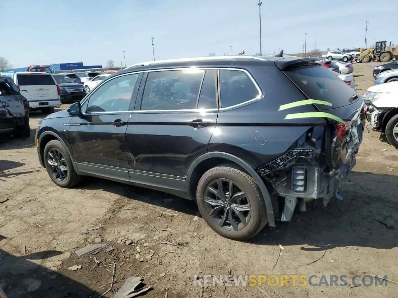 2 Photograph of a damaged car 3VVMB7AX6RM057427 VOLKSWAGEN TIGUAN 2024