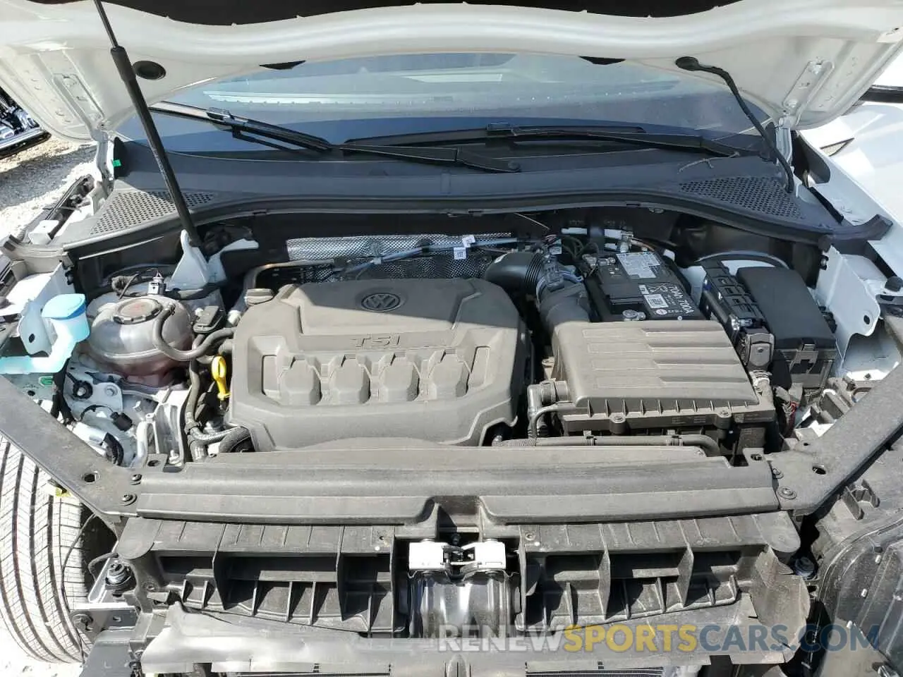 12 Photograph of a damaged car 3VVMB7AX6RM112037 VOLKSWAGEN TIGUAN 2024