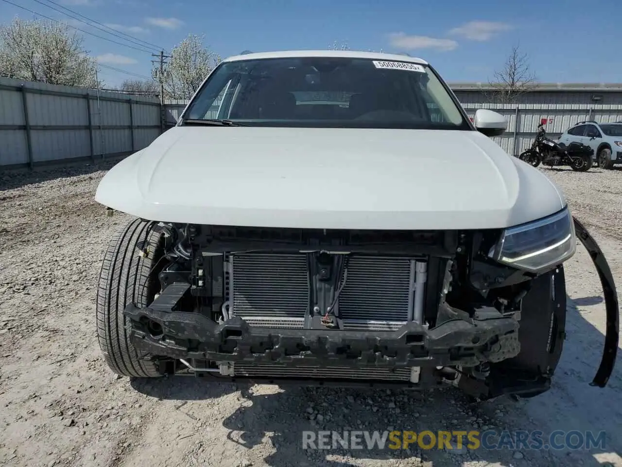 5 Photograph of a damaged car 3VVMB7AX6RM112037 VOLKSWAGEN TIGUAN 2024