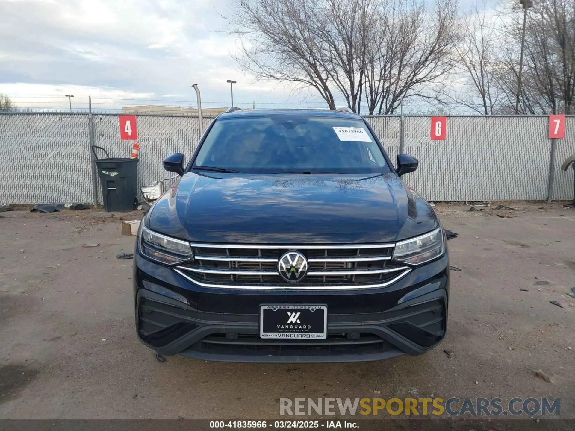 13 Photograph of a damaged car 3VVMB7AX6RM176241 VOLKSWAGEN TIGUAN 2024