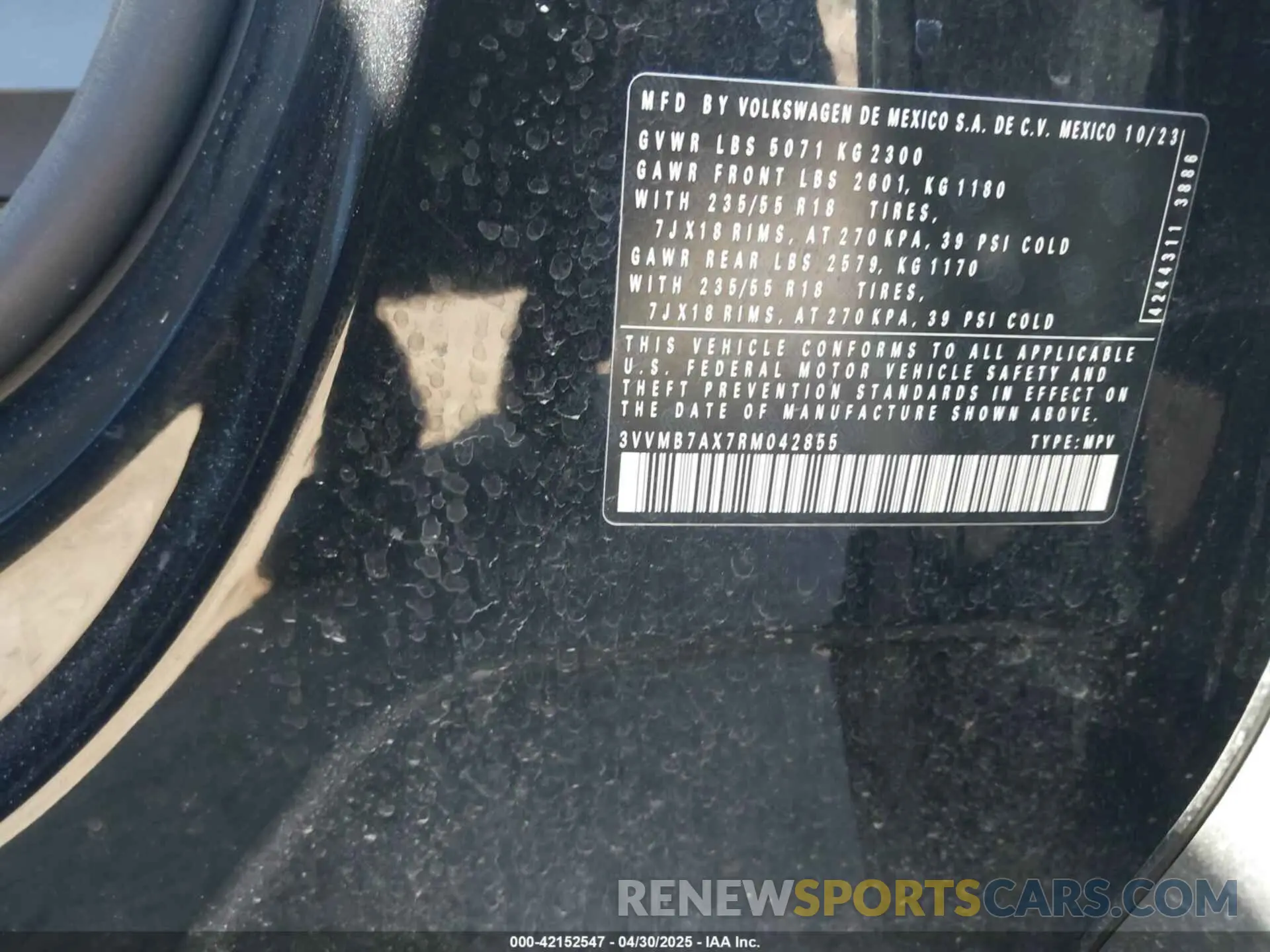 9 Photograph of a damaged car 3VVMB7AX7RM042855 VOLKSWAGEN TIGUAN 2024