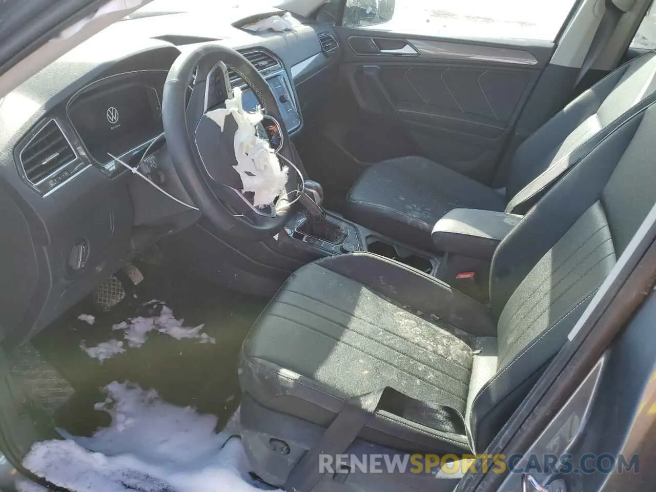7 Photograph of a damaged car 3VVMB7AX7RM051846 VOLKSWAGEN TIGUAN 2024