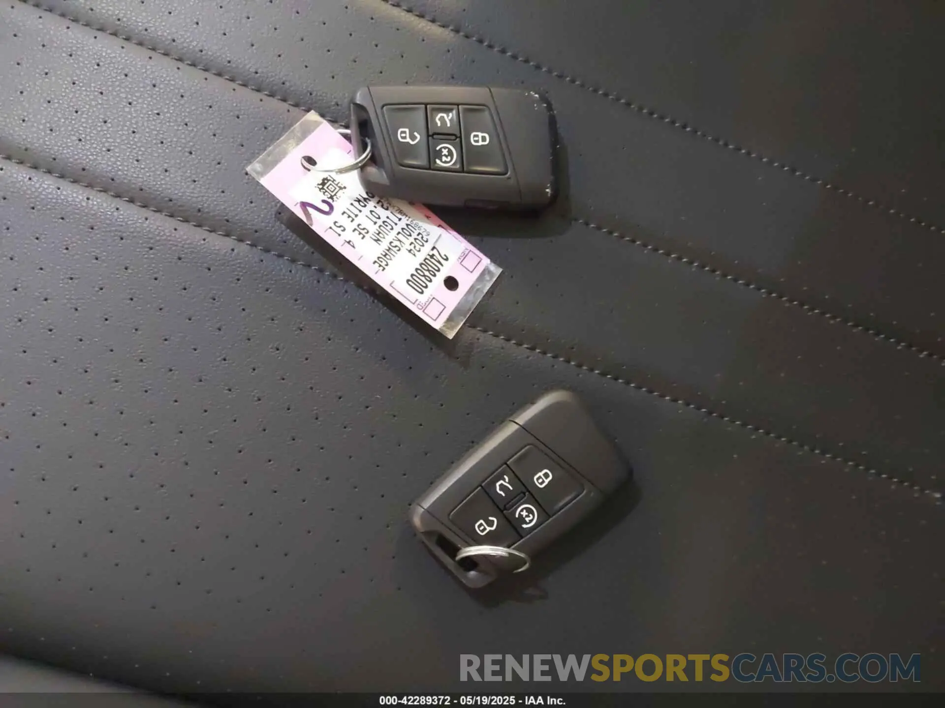 11 Photograph of a damaged car 3VVMB7AX7RM168679 VOLKSWAGEN TIGUAN 2024
