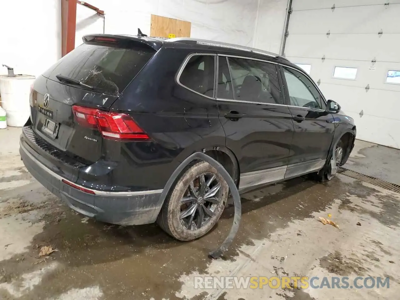 3 Photograph of a damaged car 3VVMB7AX9RM081222 VOLKSWAGEN TIGUAN 2024