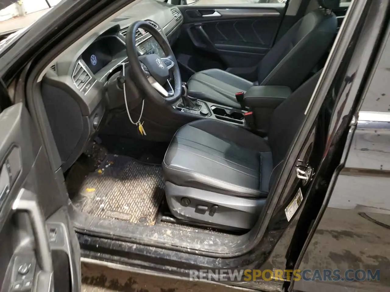 7 Photograph of a damaged car 3VVMB7AX9RM081222 VOLKSWAGEN TIGUAN 2024