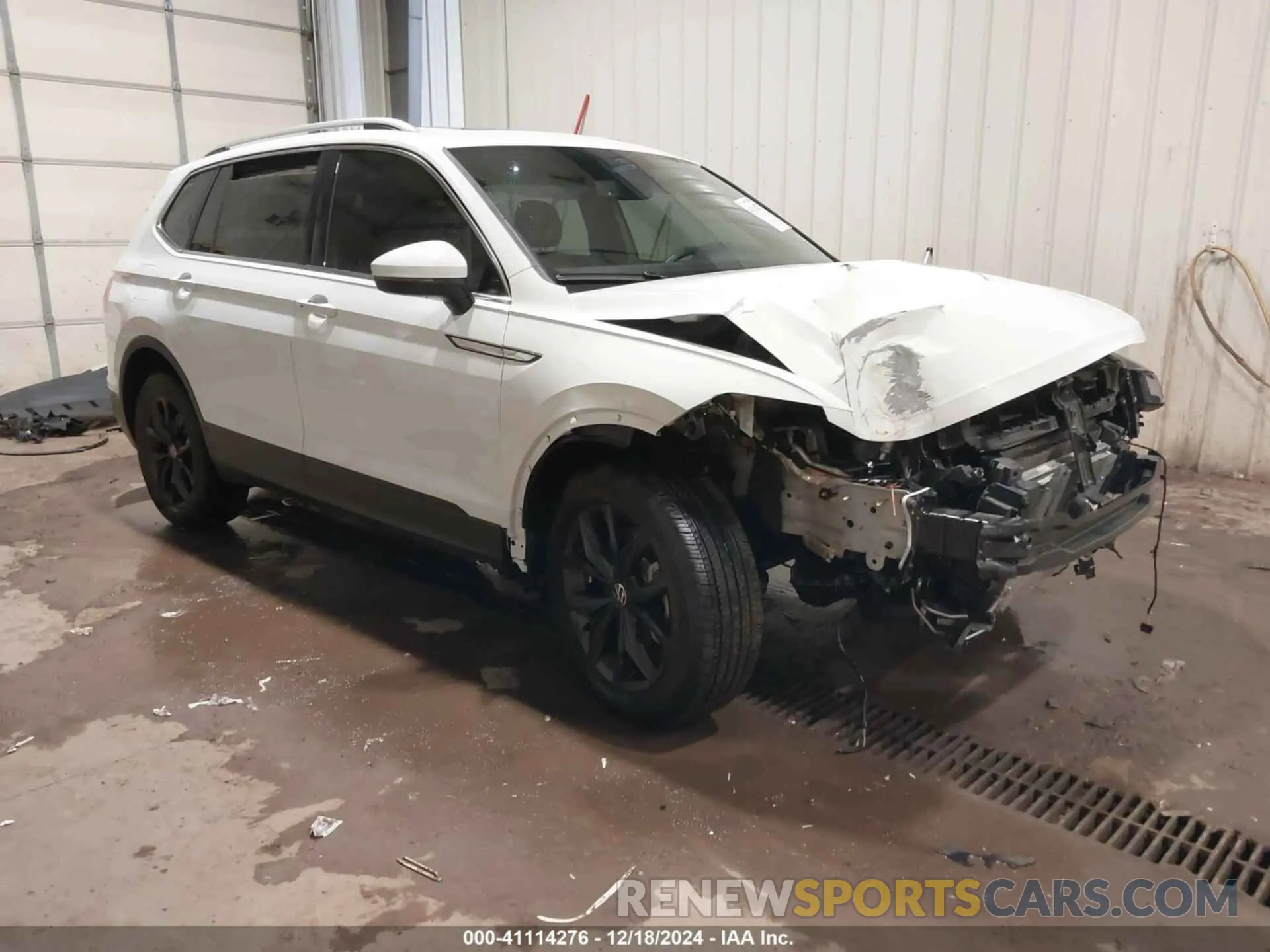 1 Photograph of a damaged car 3VVMB7AX9RM108094 VOLKSWAGEN TIGUAN 2024