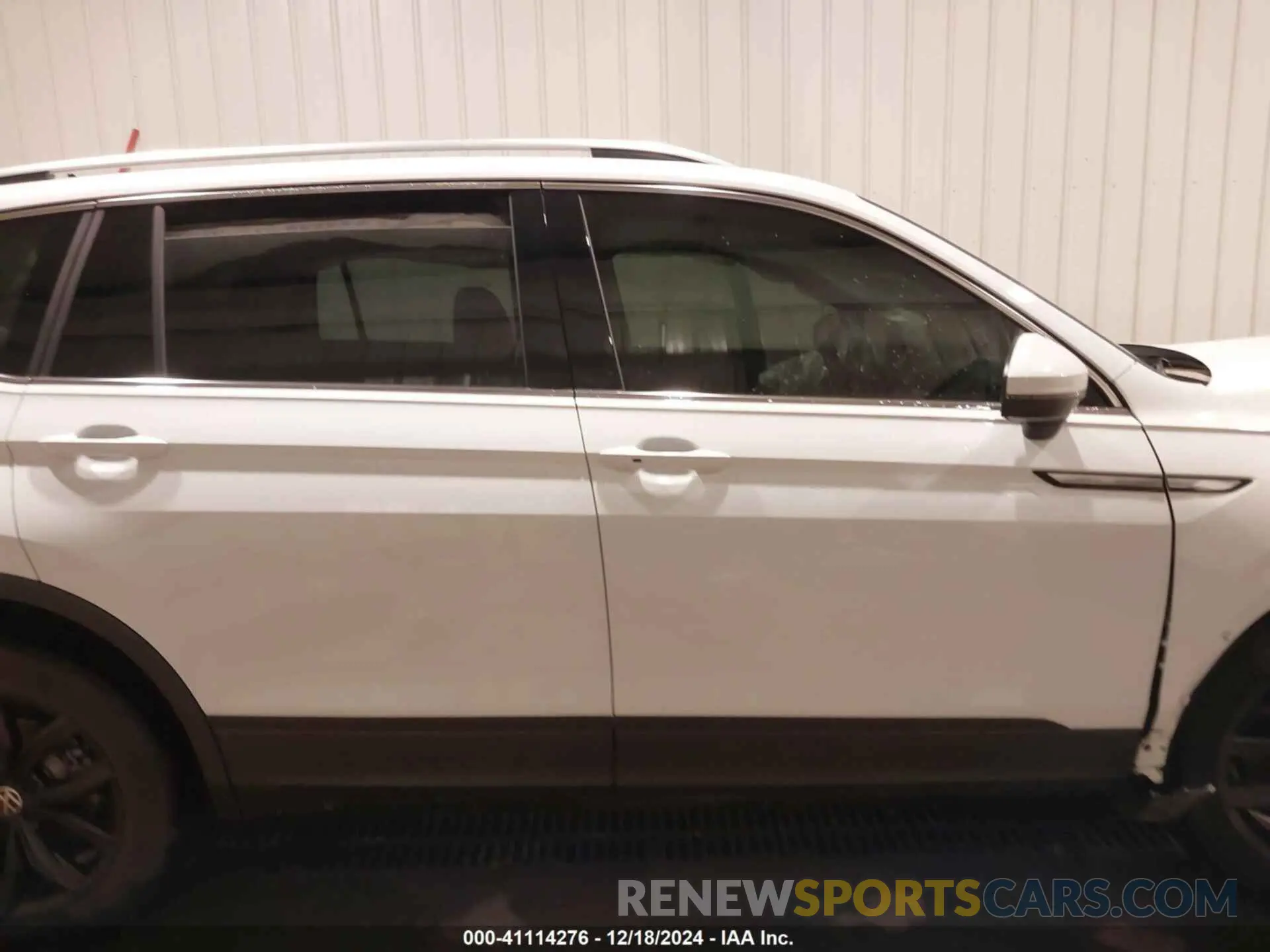 14 Photograph of a damaged car 3VVMB7AX9RM108094 VOLKSWAGEN TIGUAN 2024