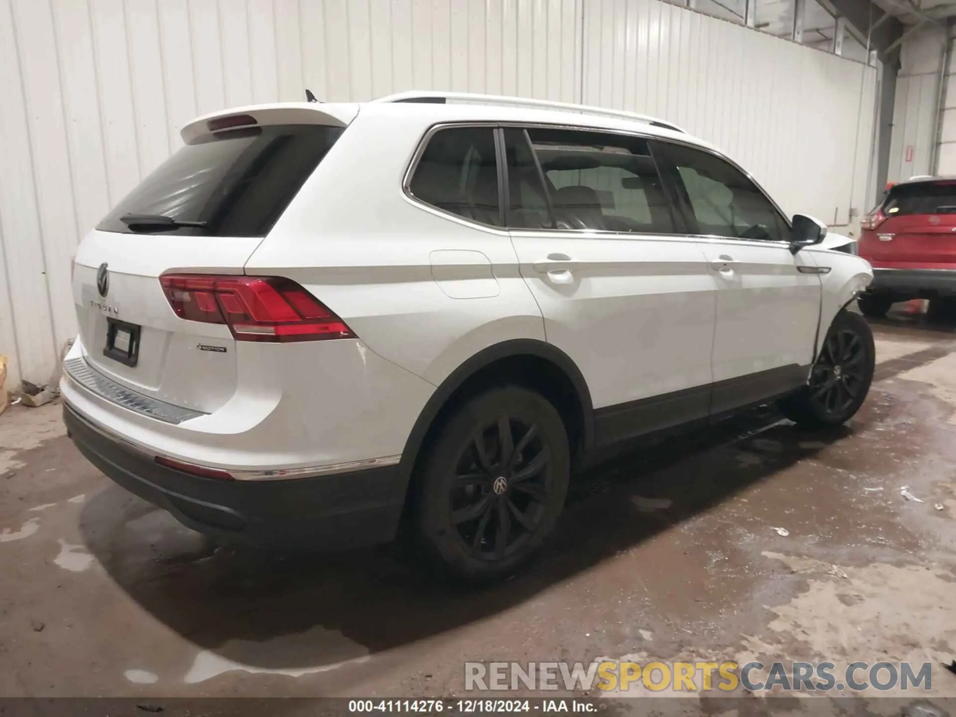 4 Photograph of a damaged car 3VVMB7AX9RM108094 VOLKSWAGEN TIGUAN 2024