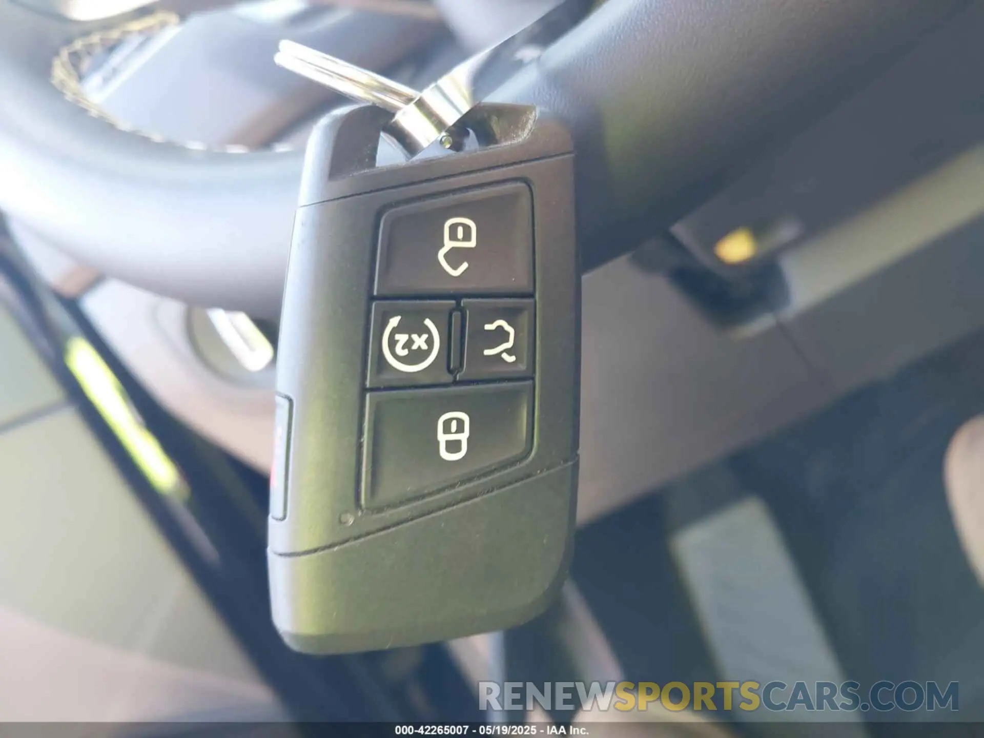 11 Photograph of a damaged car 3VVMB7AX9RM125851 VOLKSWAGEN TIGUAN 2024