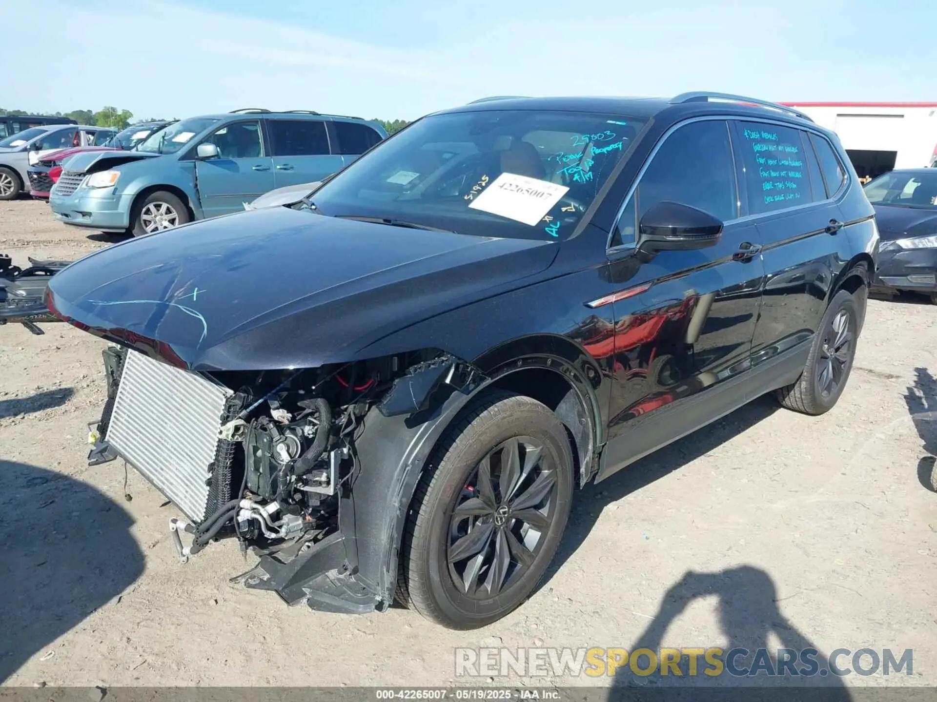 2 Photograph of a damaged car 3VVMB7AX9RM125851 VOLKSWAGEN TIGUAN 2024